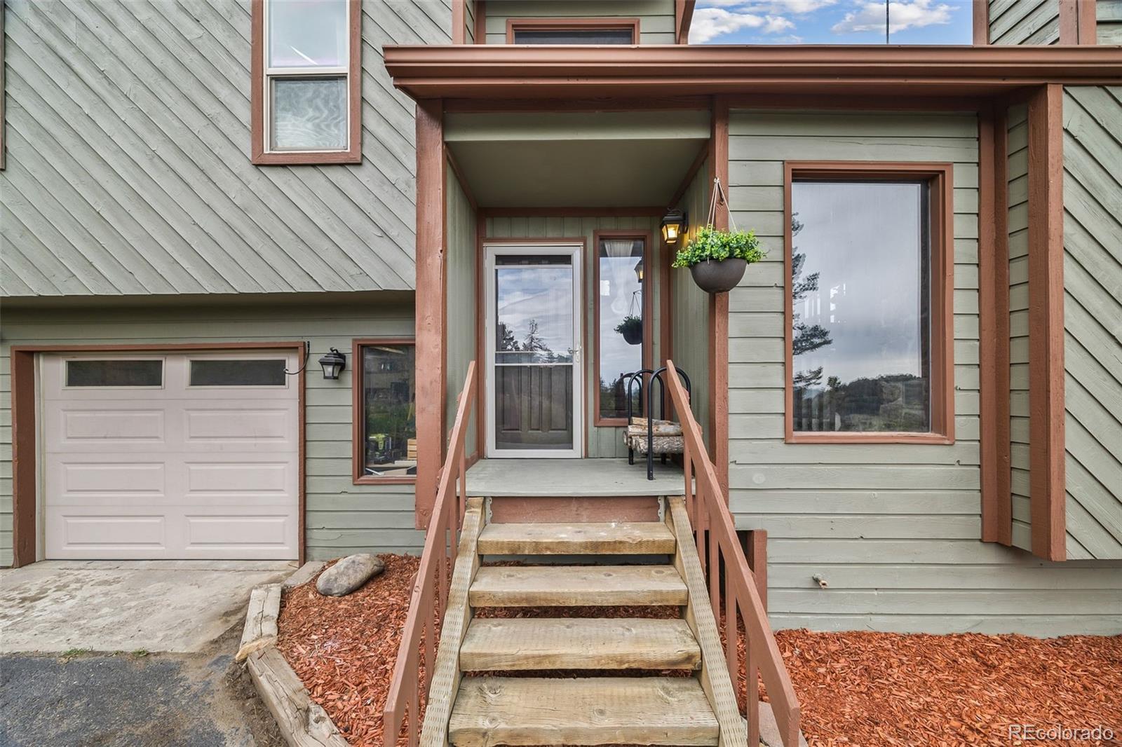 659 Hyland Drive