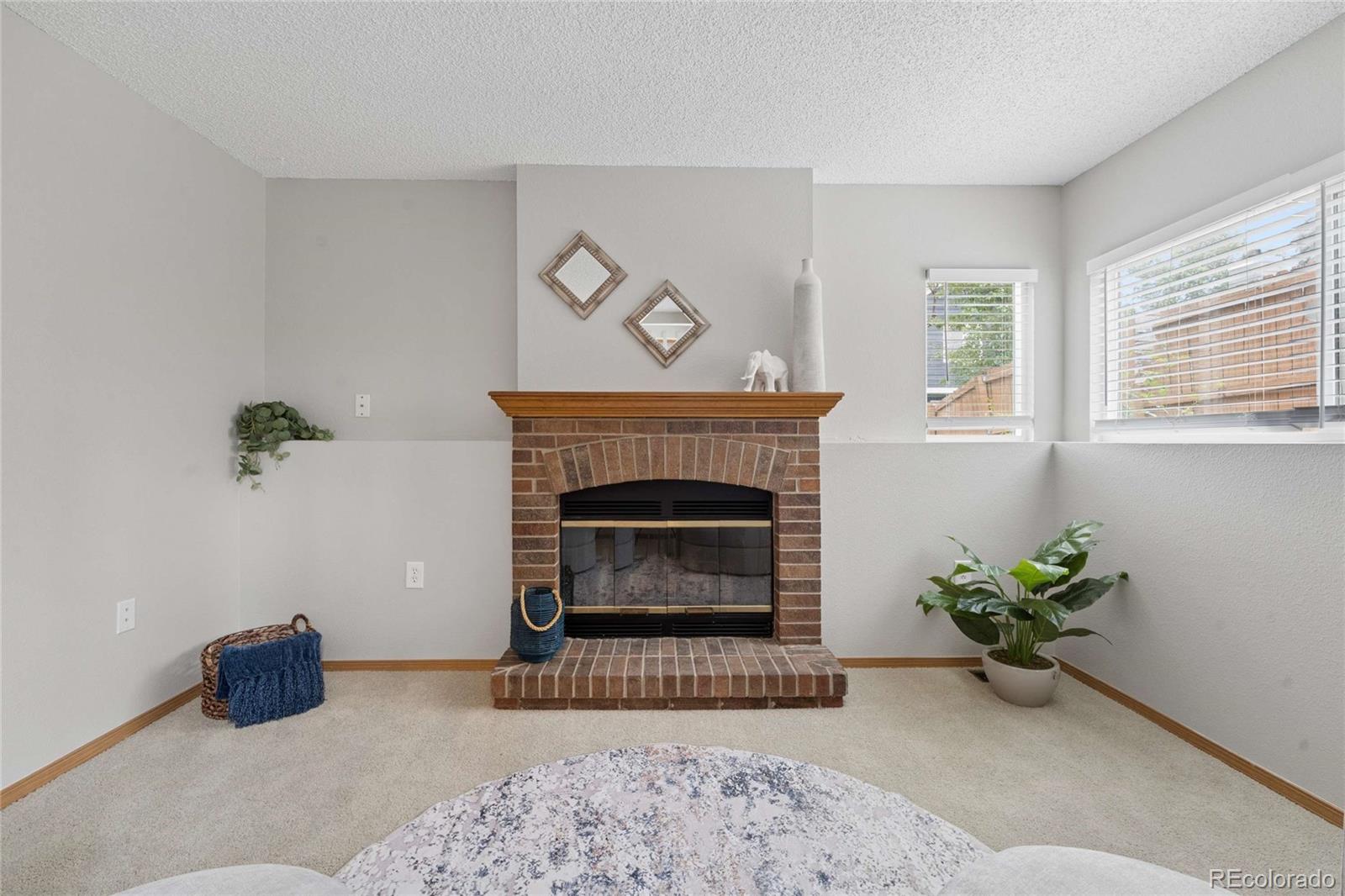 3734 Canterbury Circle