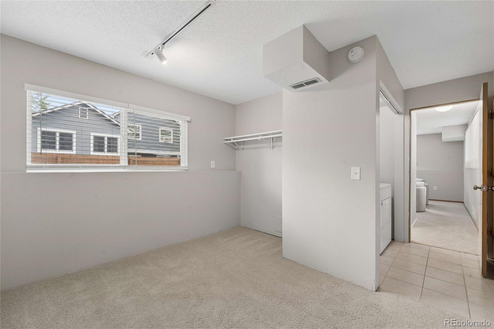 3734 Canterbury Circle