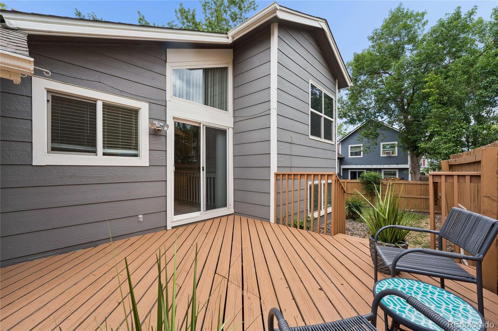 3734 Canterbury Circle