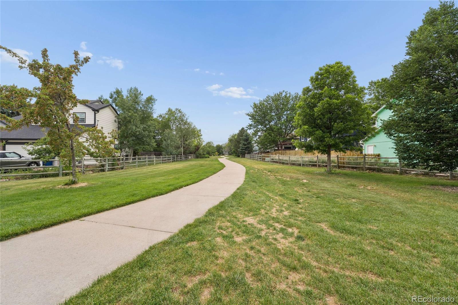 3734 Canterbury Circle