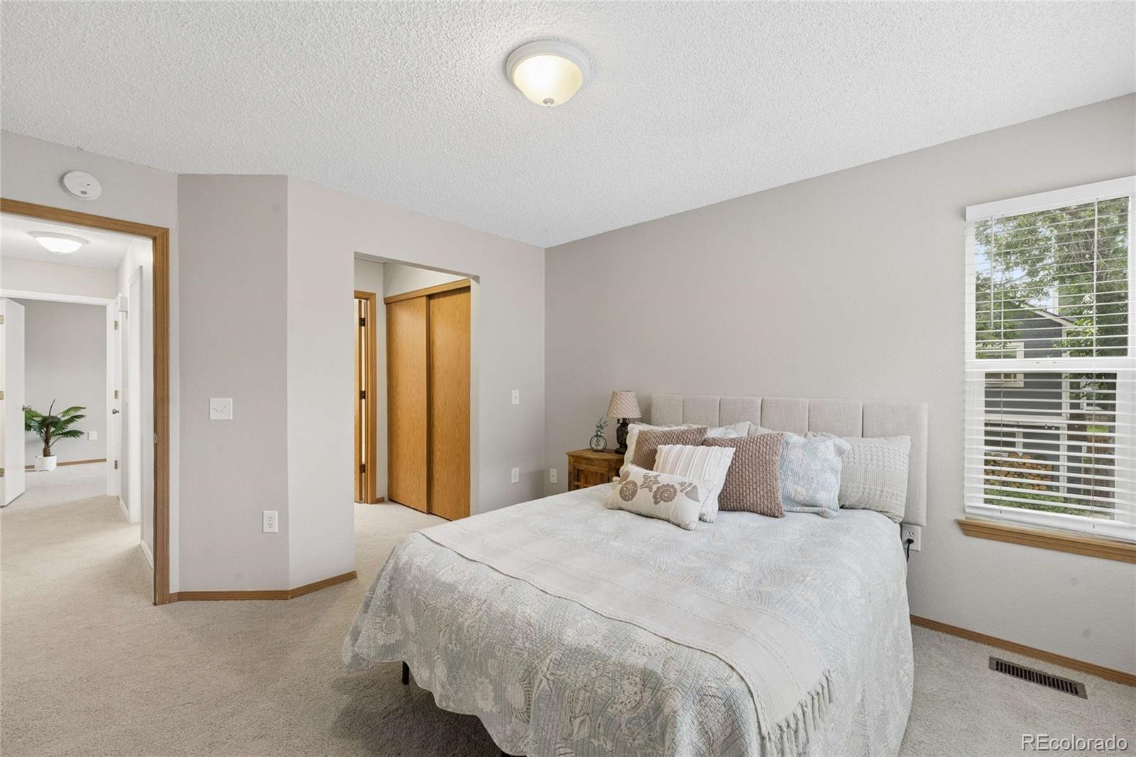 3734 Canterbury Circle