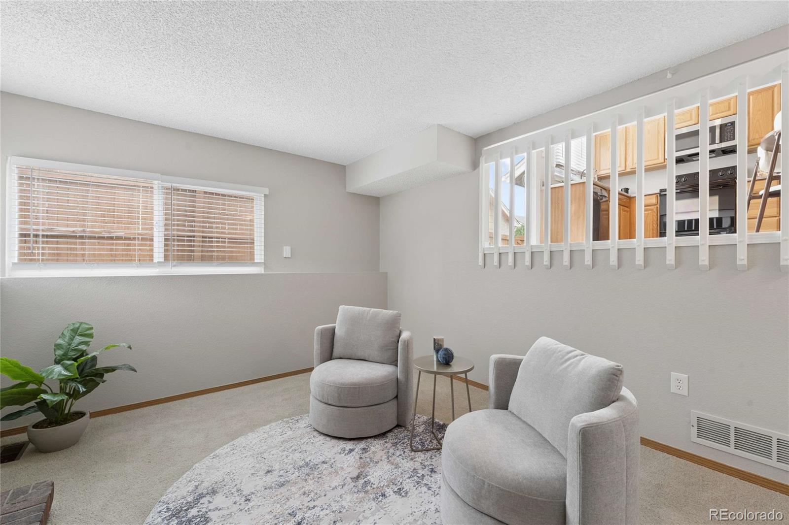 3734 Canterbury Circle