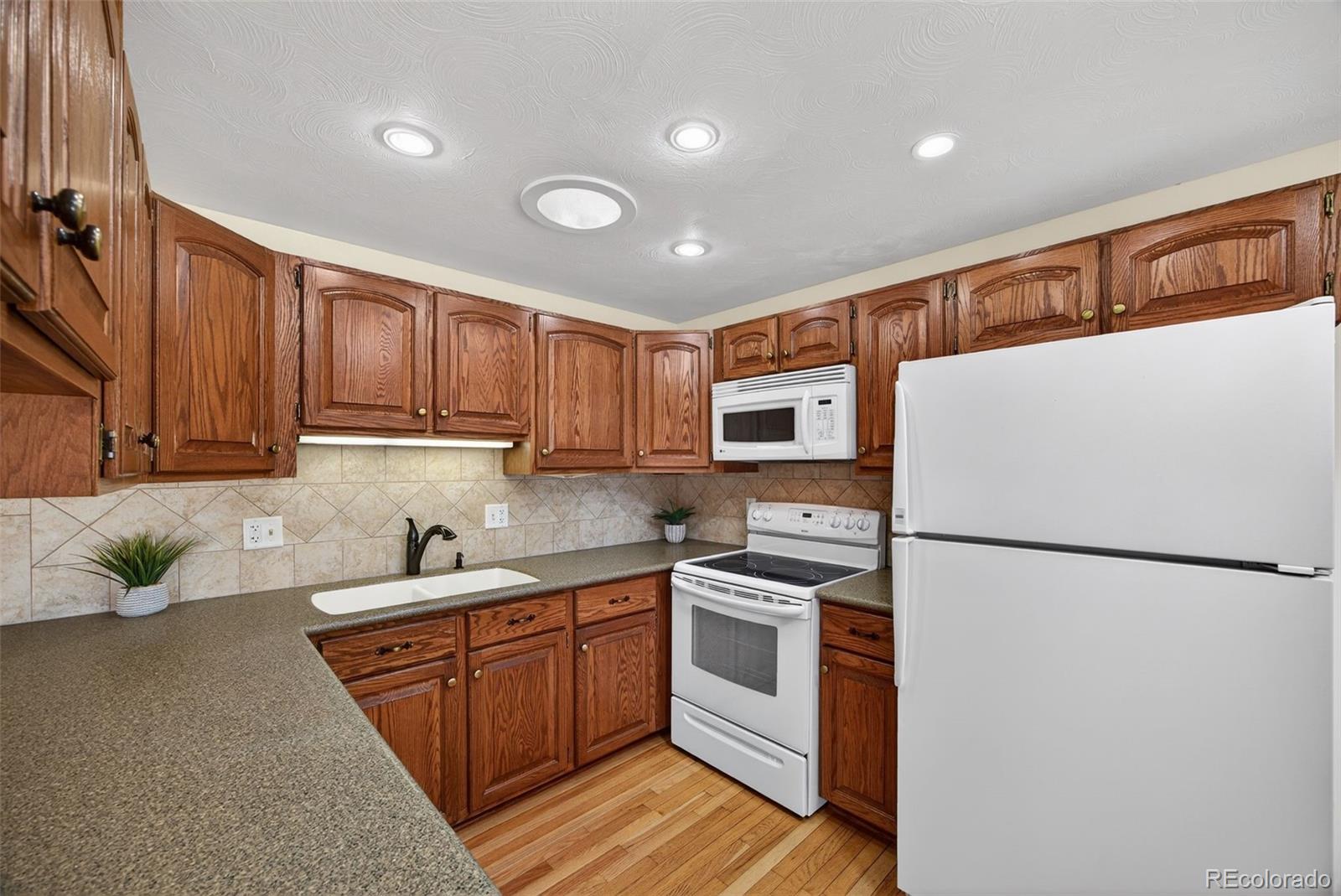 8354 Eaton Way