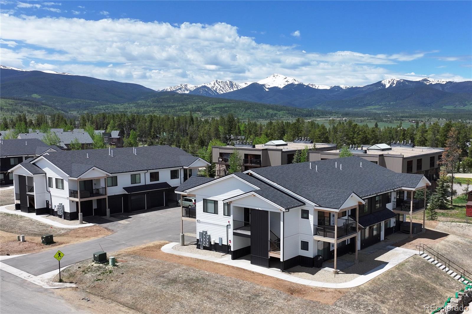 361 W Meadow Mile Unit: 5