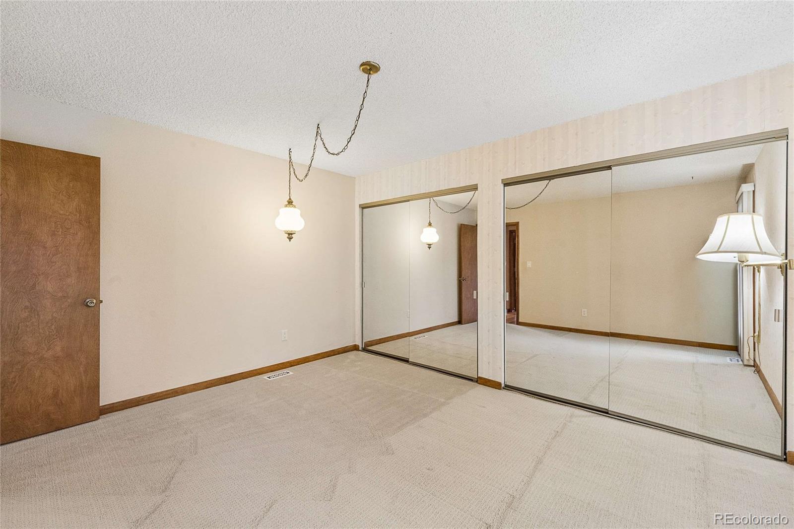 32 Douglas Drive S