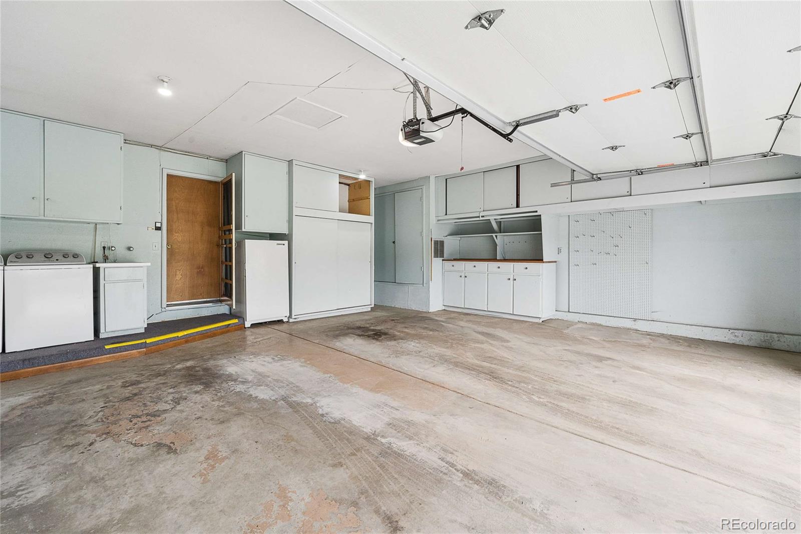 32 Douglas Drive S