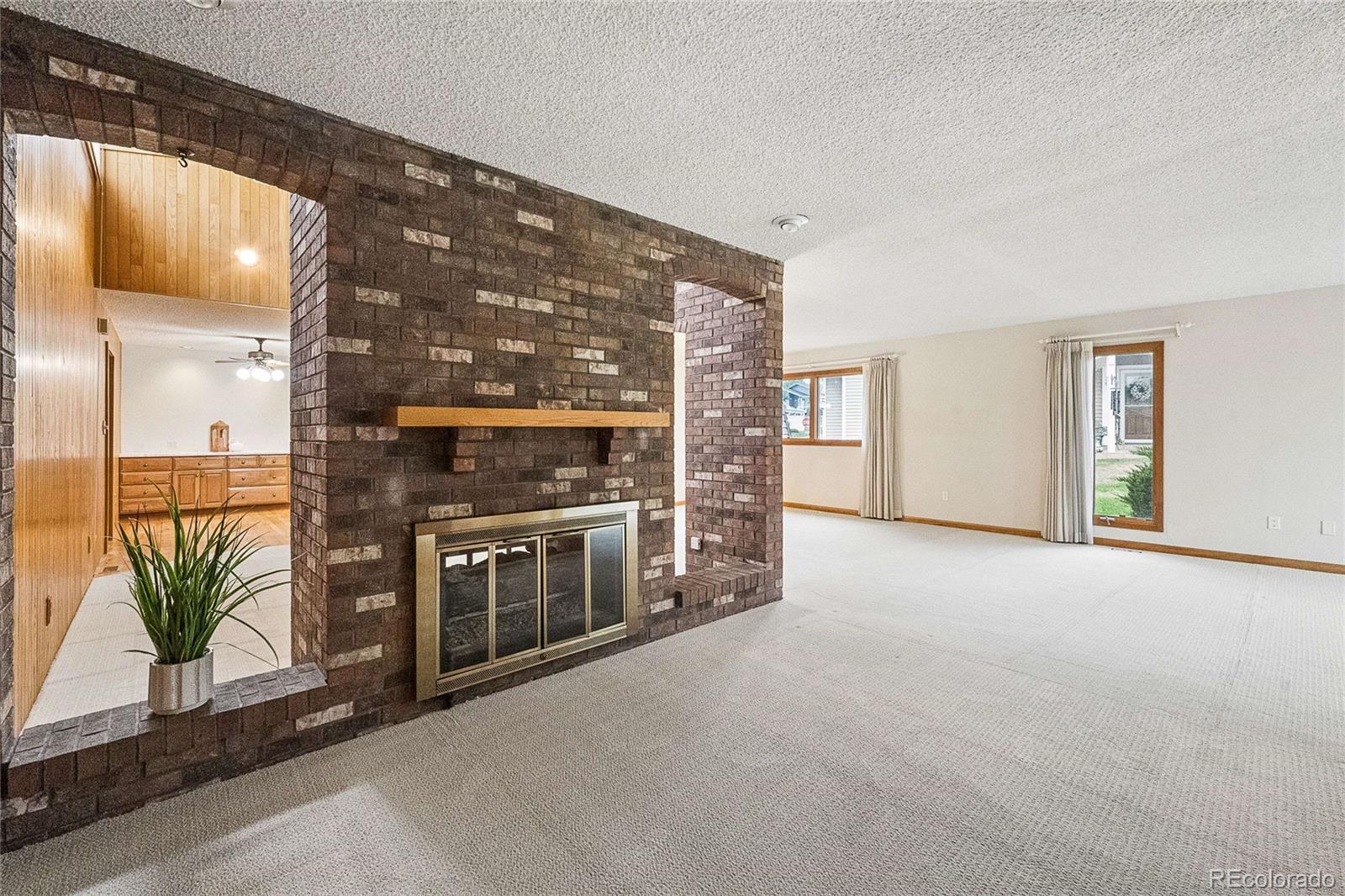 32 Douglas Drive S