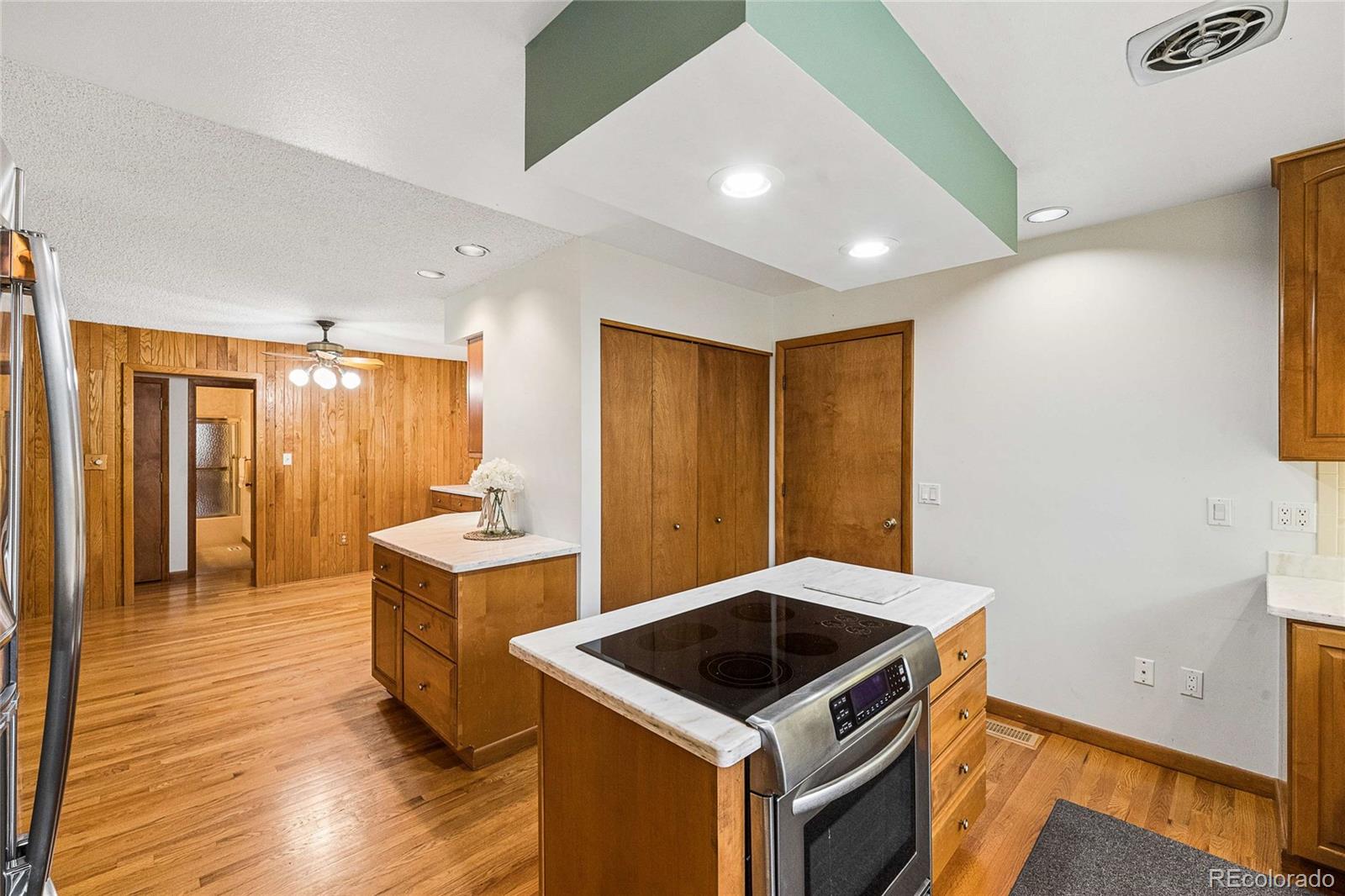 32 Douglas Drive S