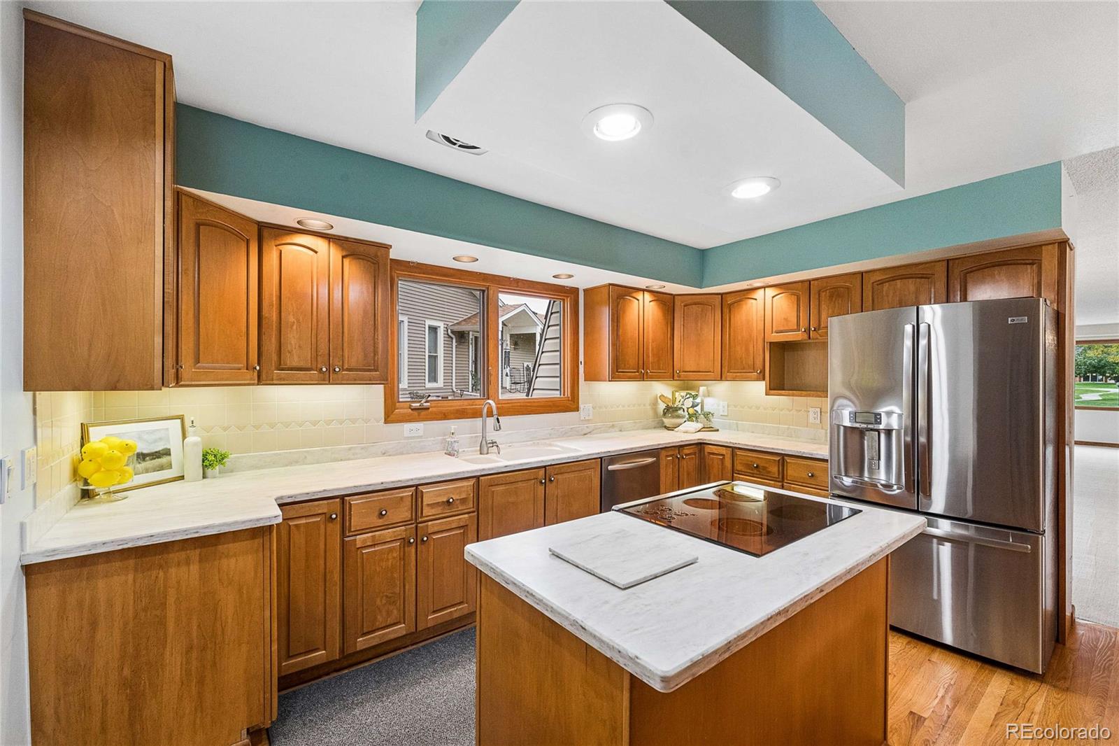 32 Douglas Drive S
