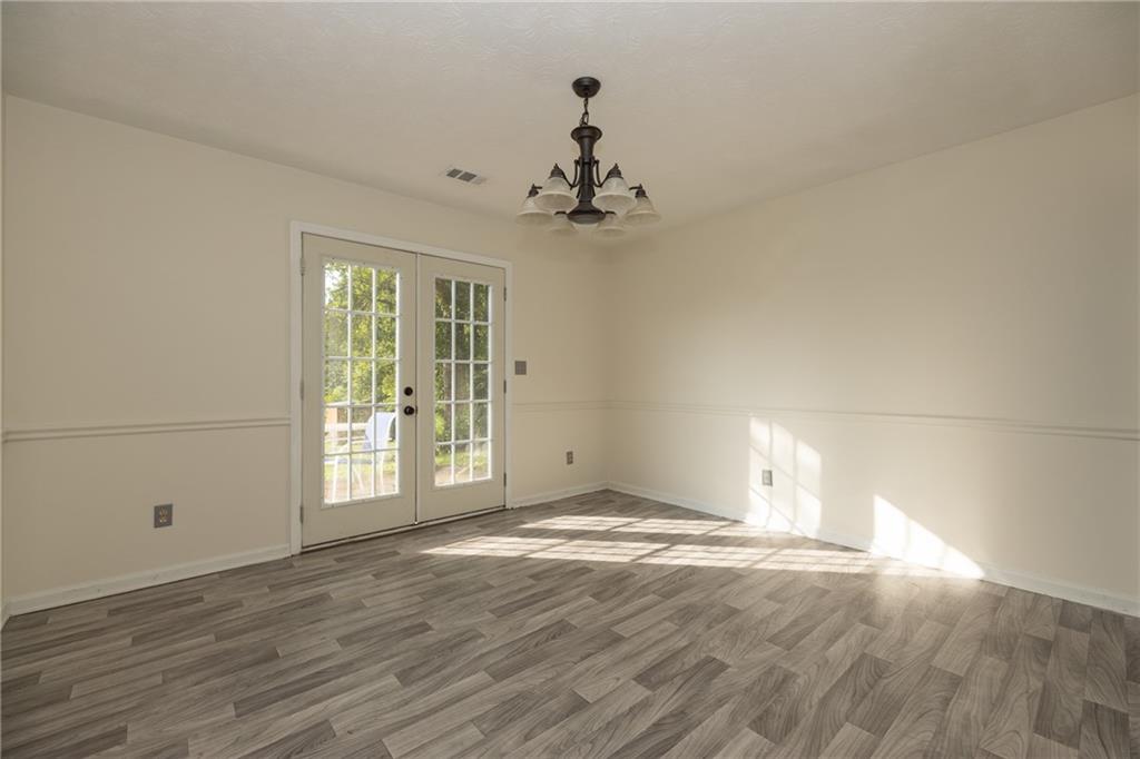 427 Lee Road 219