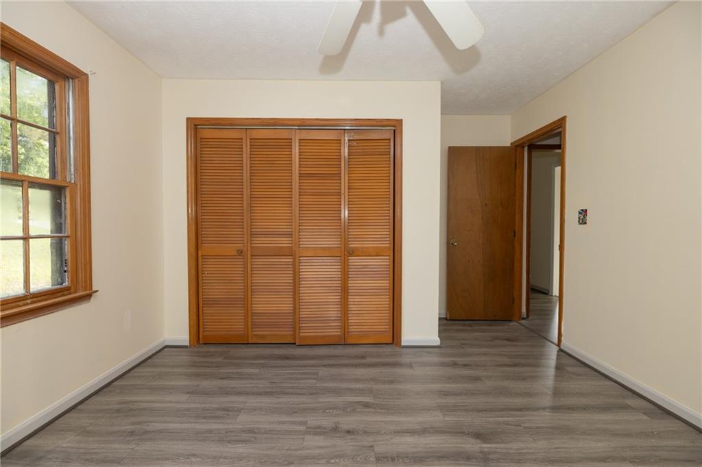 427 Lee Road 219