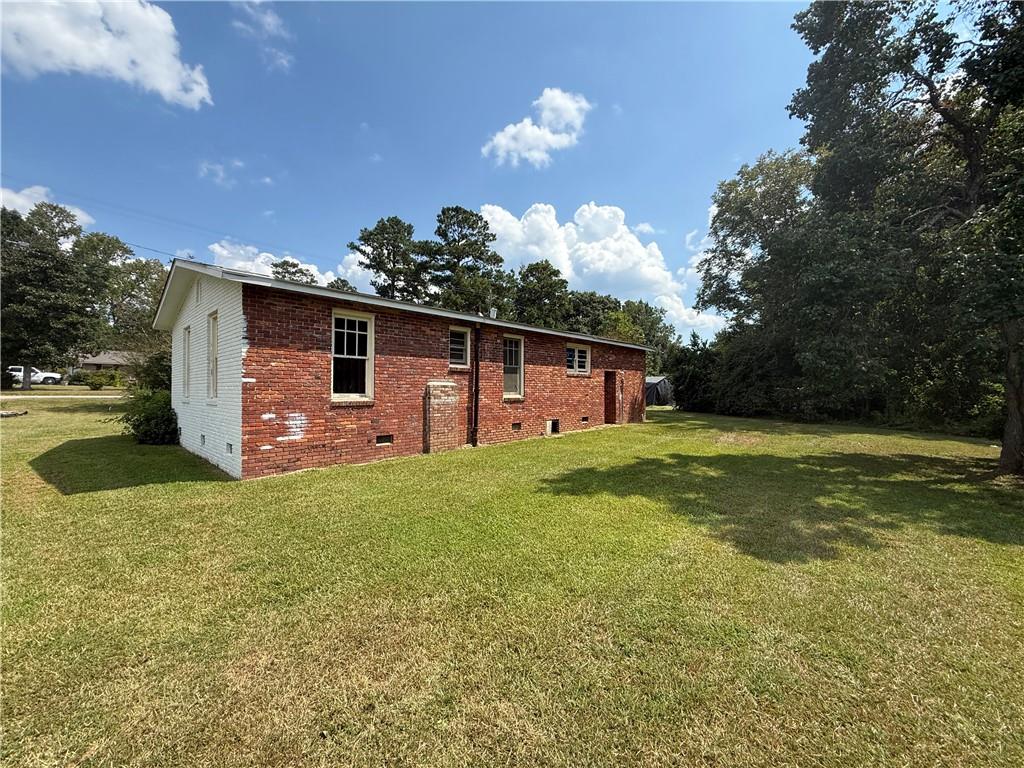 135 Lakeview Drive