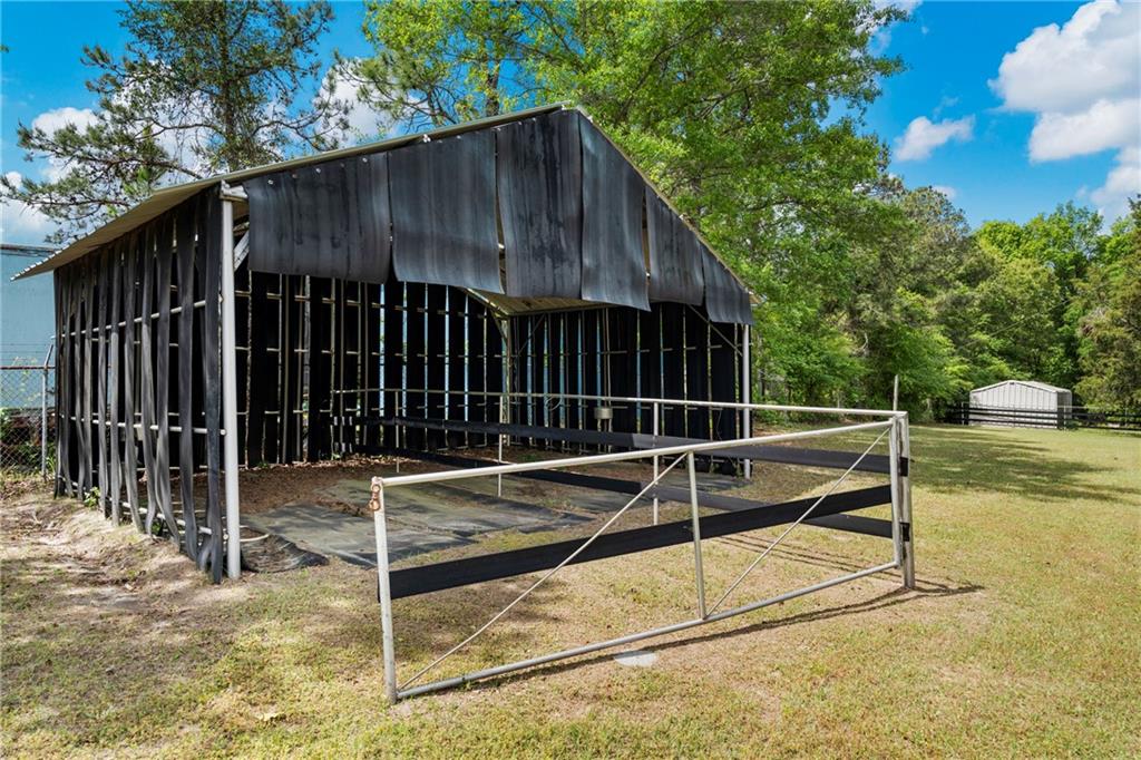 1810 Highway 165