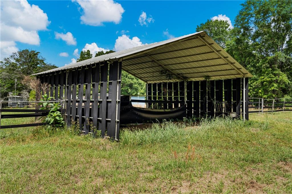 1810 Highway 165