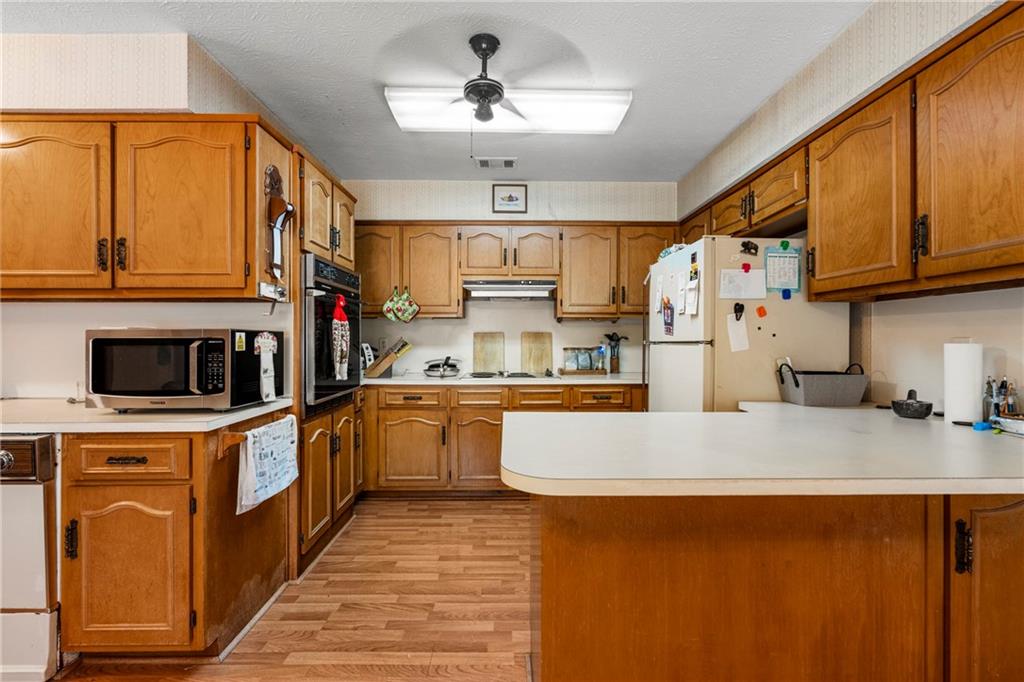 1810 Highway 165