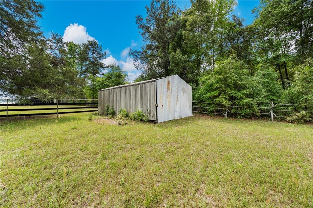 1810 Highway 165
