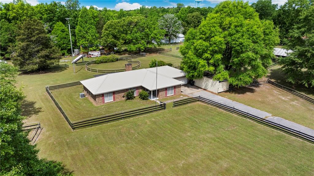 1810 Highway 165