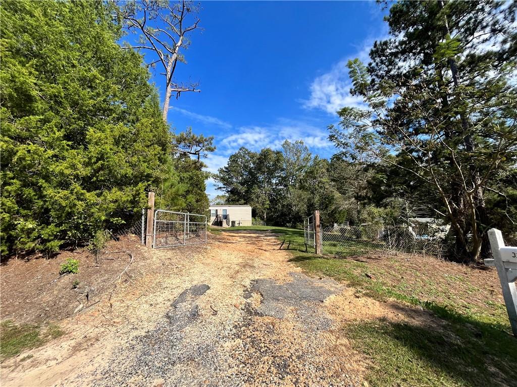 33 Ladonia Drive