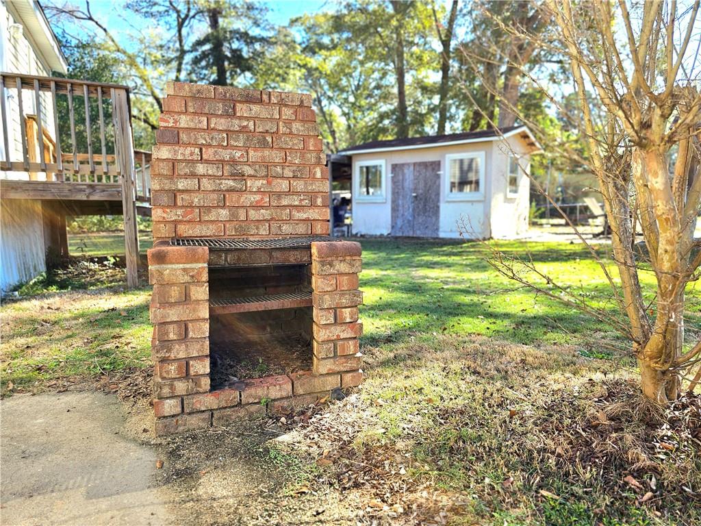 126 Lee Road 236