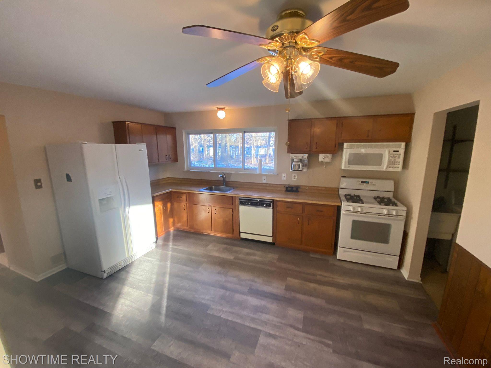 21338 WHITTINGTON Street