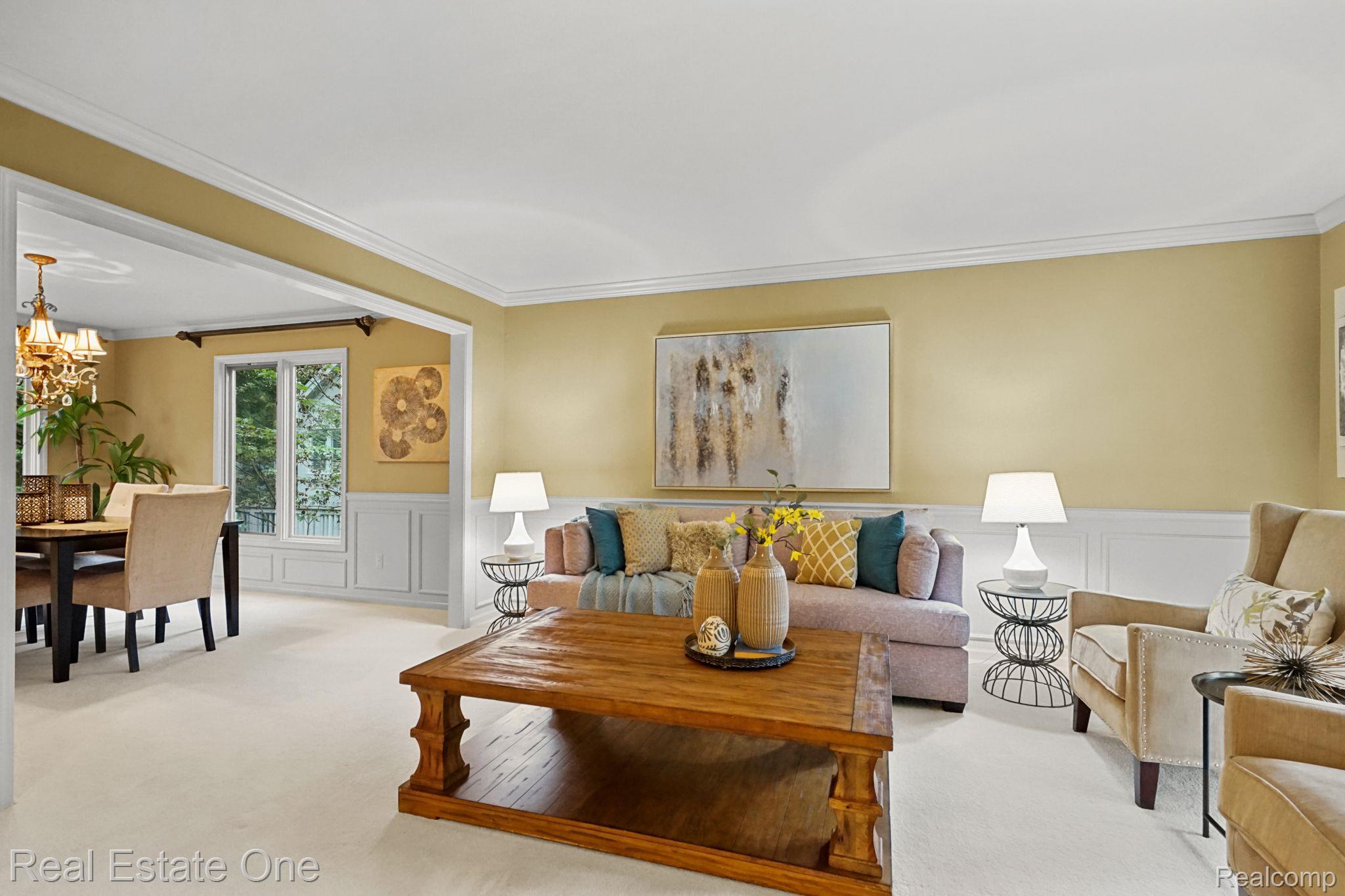 6021 BEACHWOOD Drive