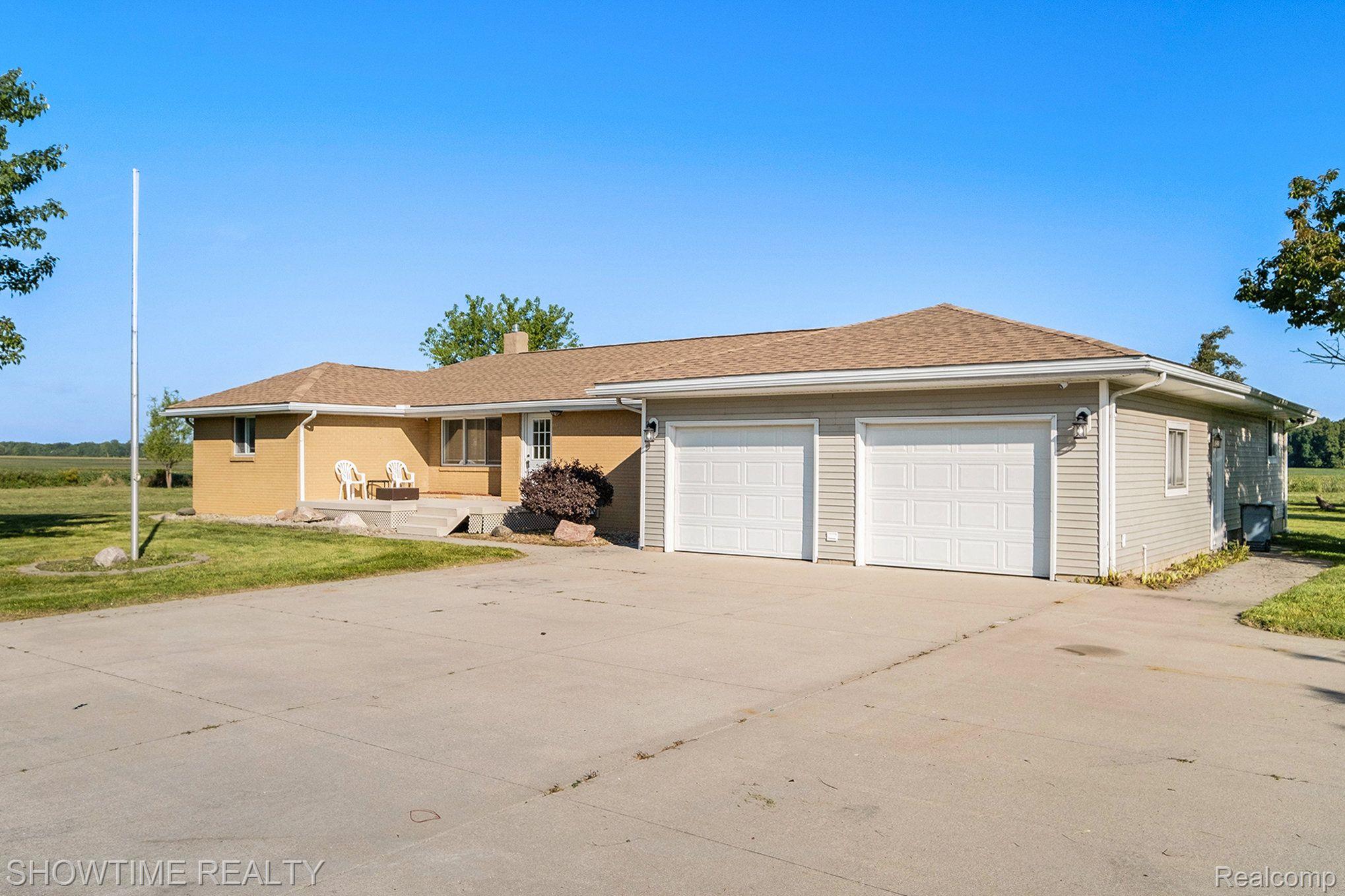 10098 W PIERSON Road