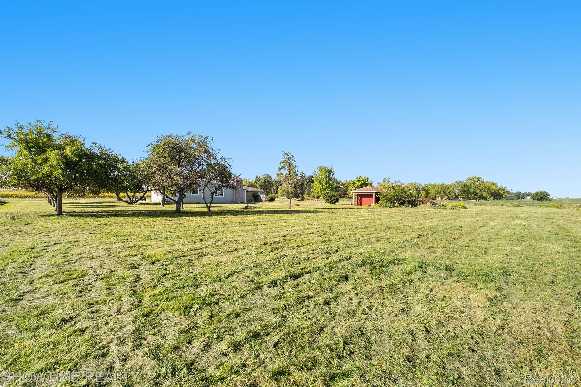 10098 W PIERSON Road