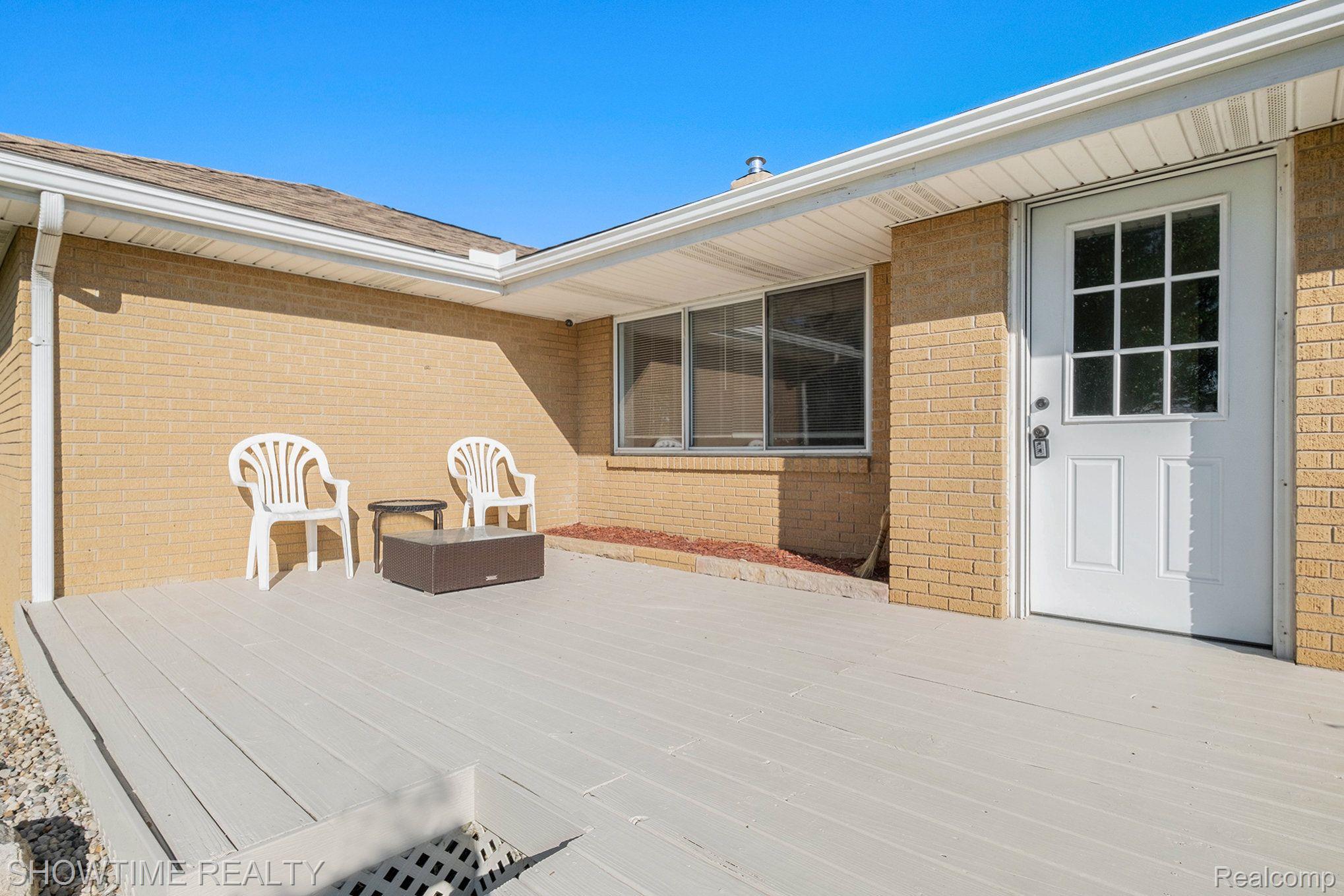 10098 W PIERSON Road