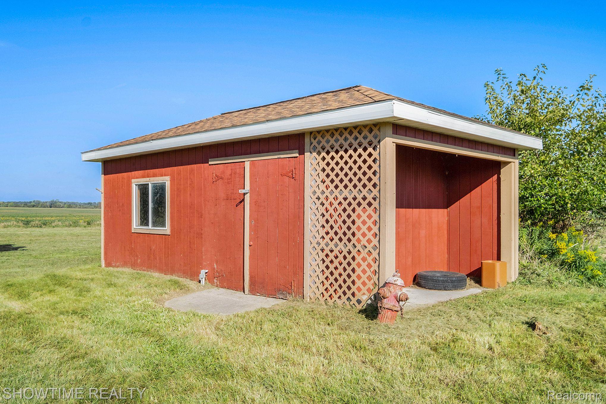 10098 W PIERSON Road