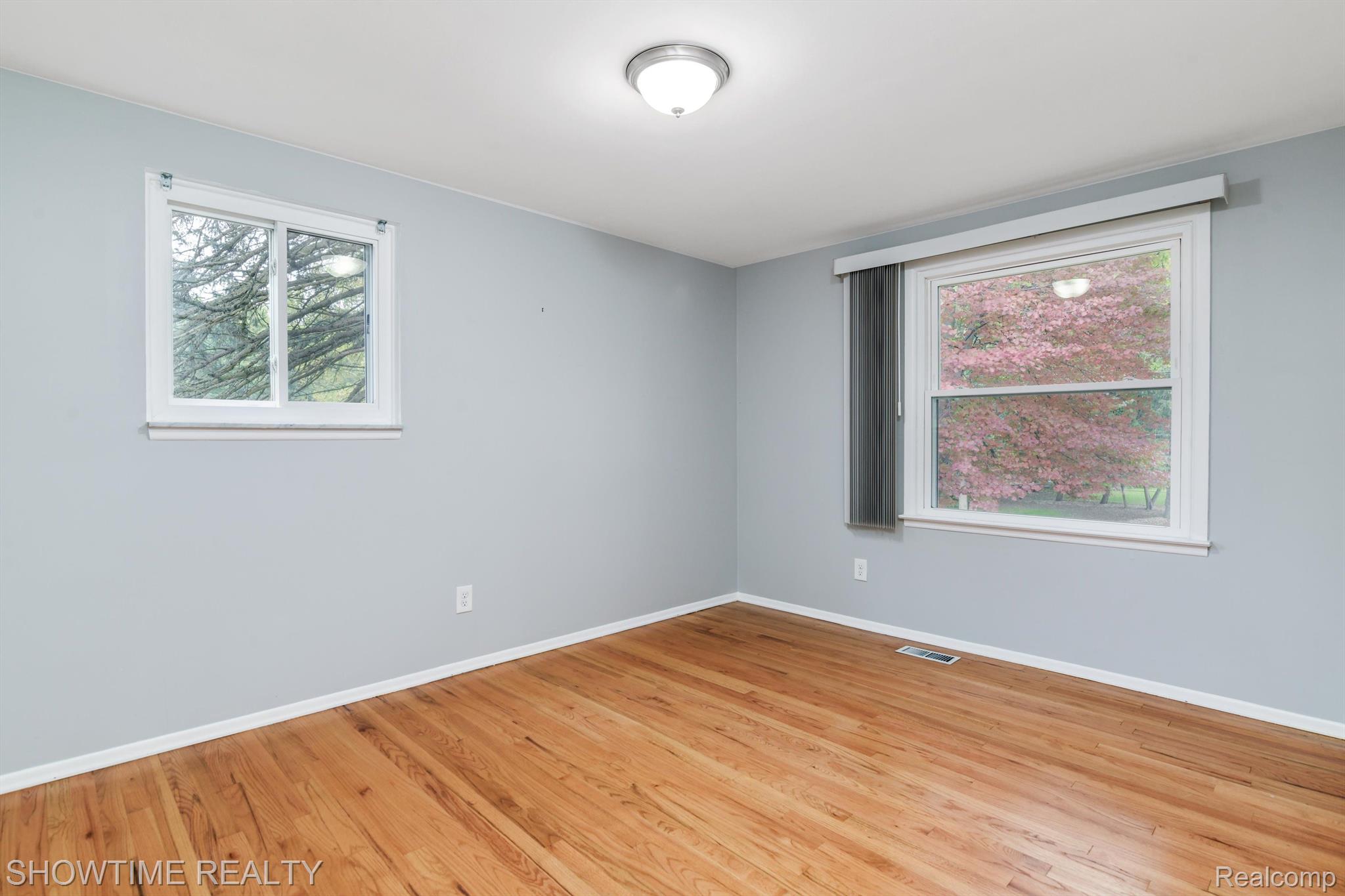 19242 MACINTOSH Drive