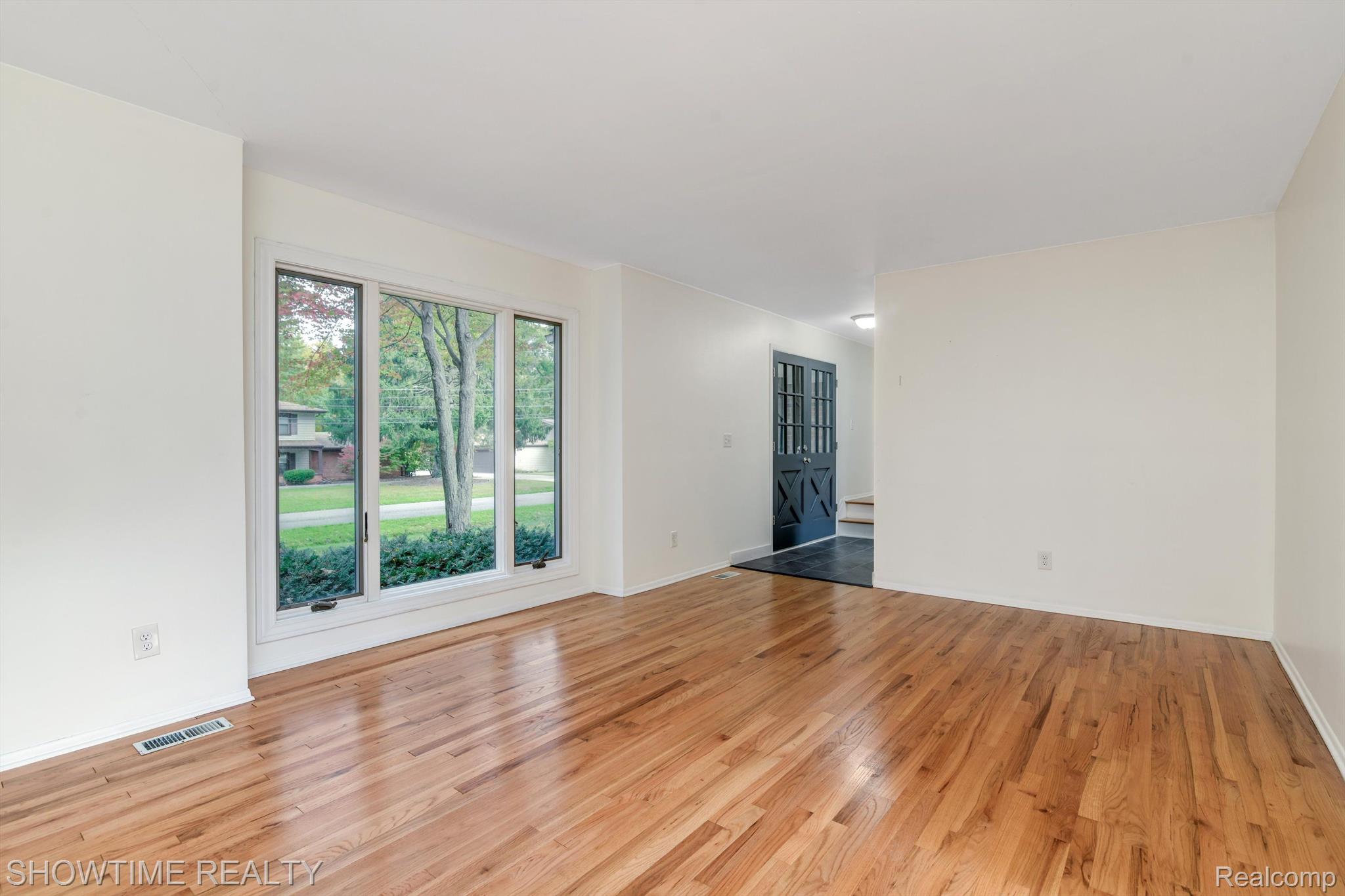 19242 MACINTOSH Drive