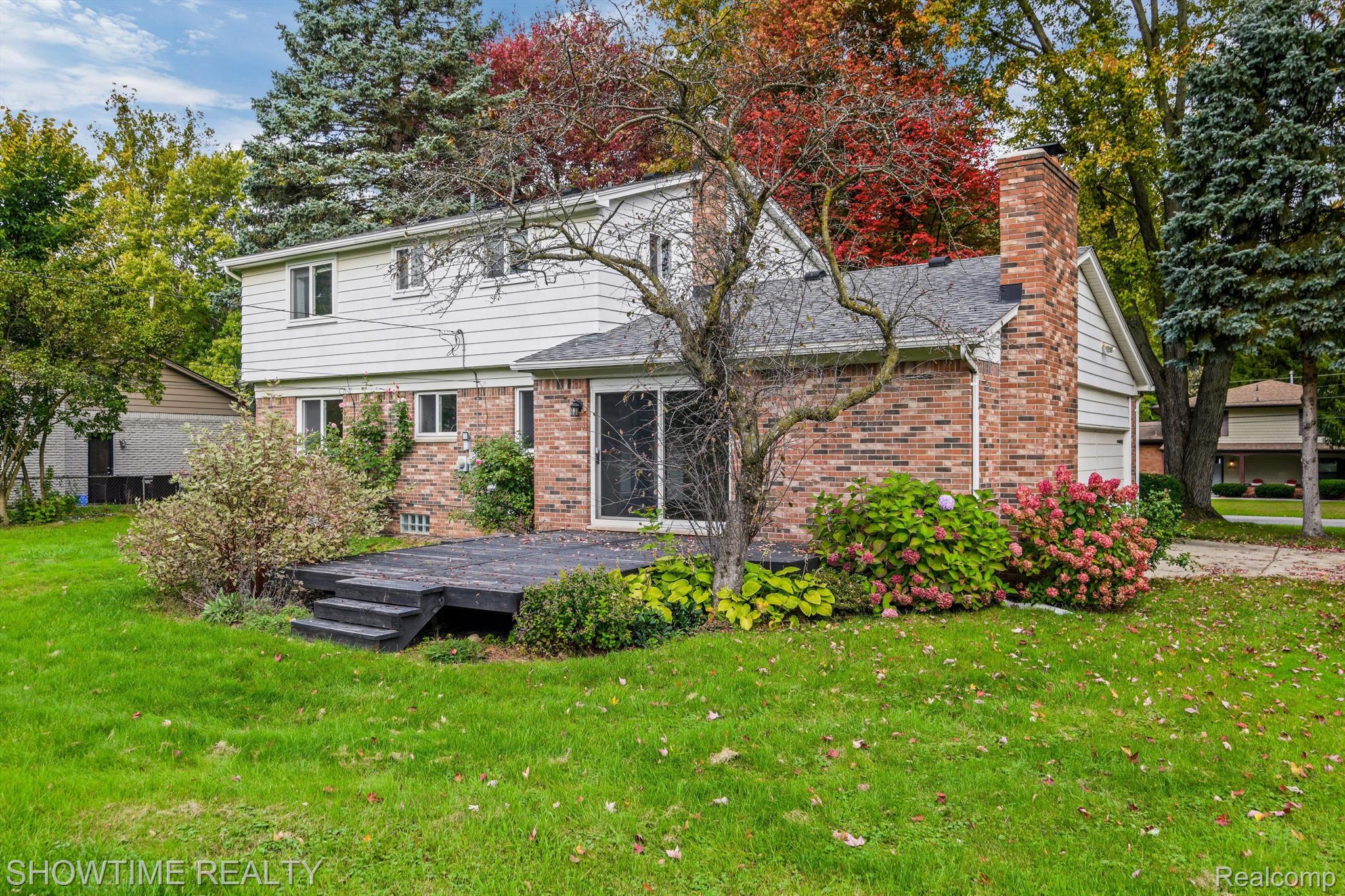 19242 MACINTOSH Drive