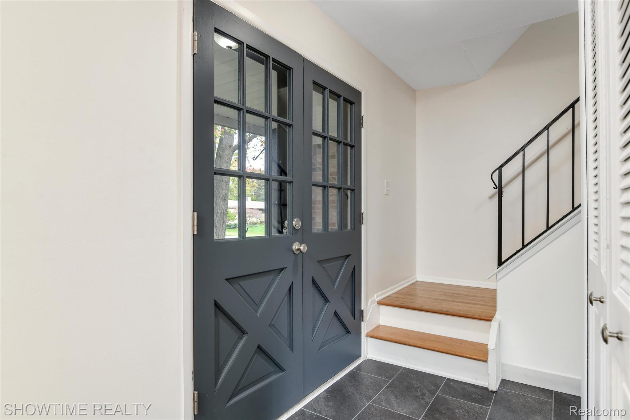 19242 MACINTOSH Drive