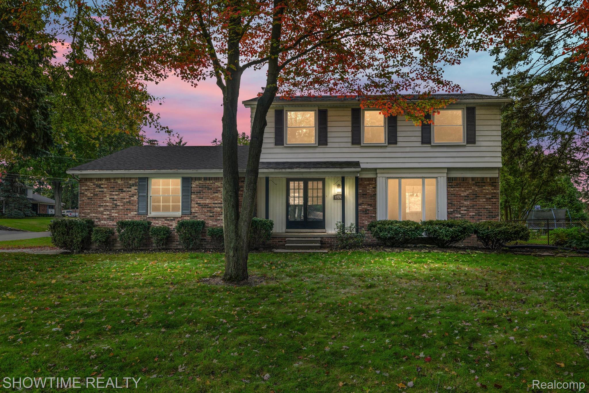 19242 MACINTOSH Drive