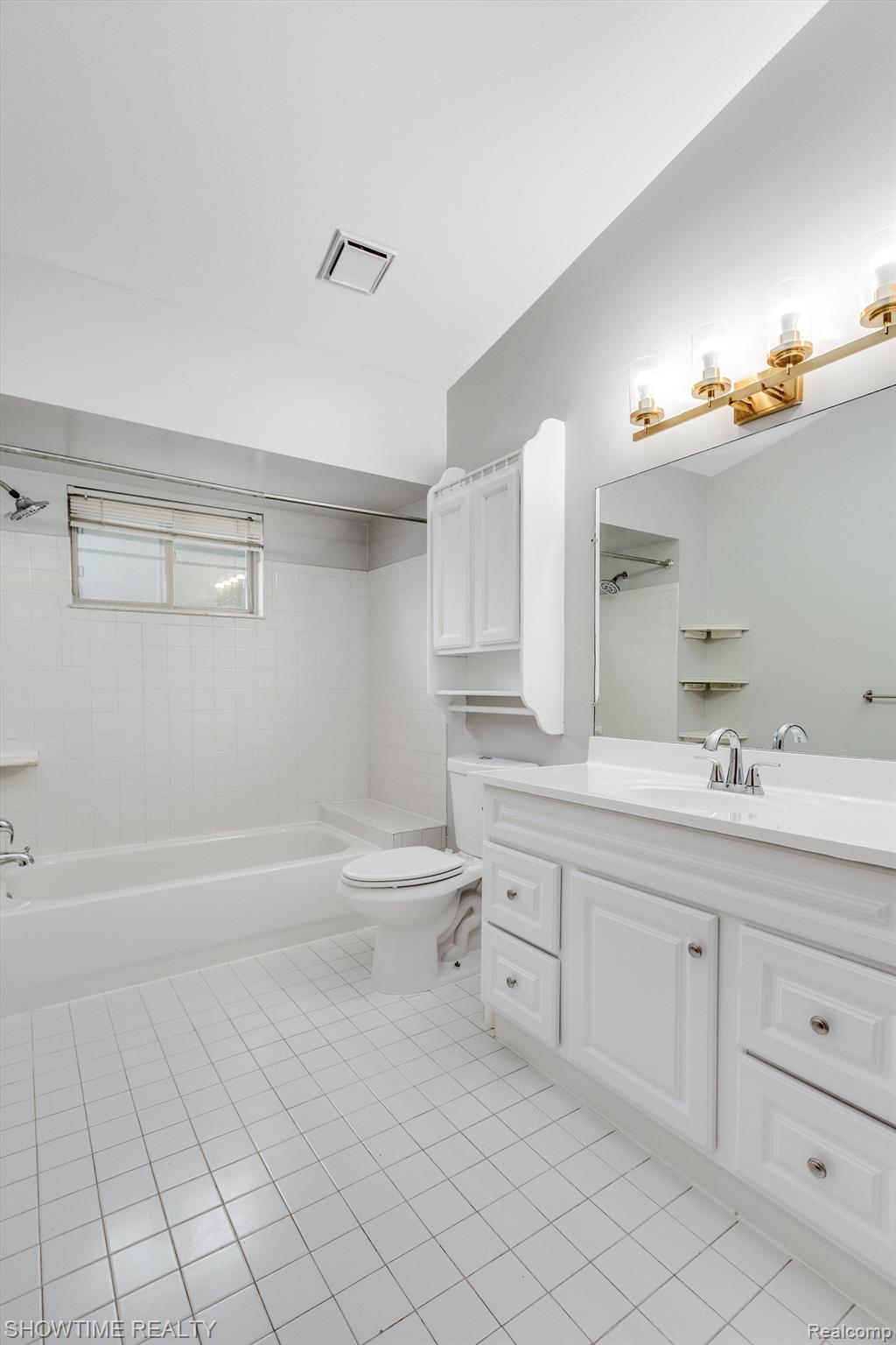 28599 WAUKETA Avenue