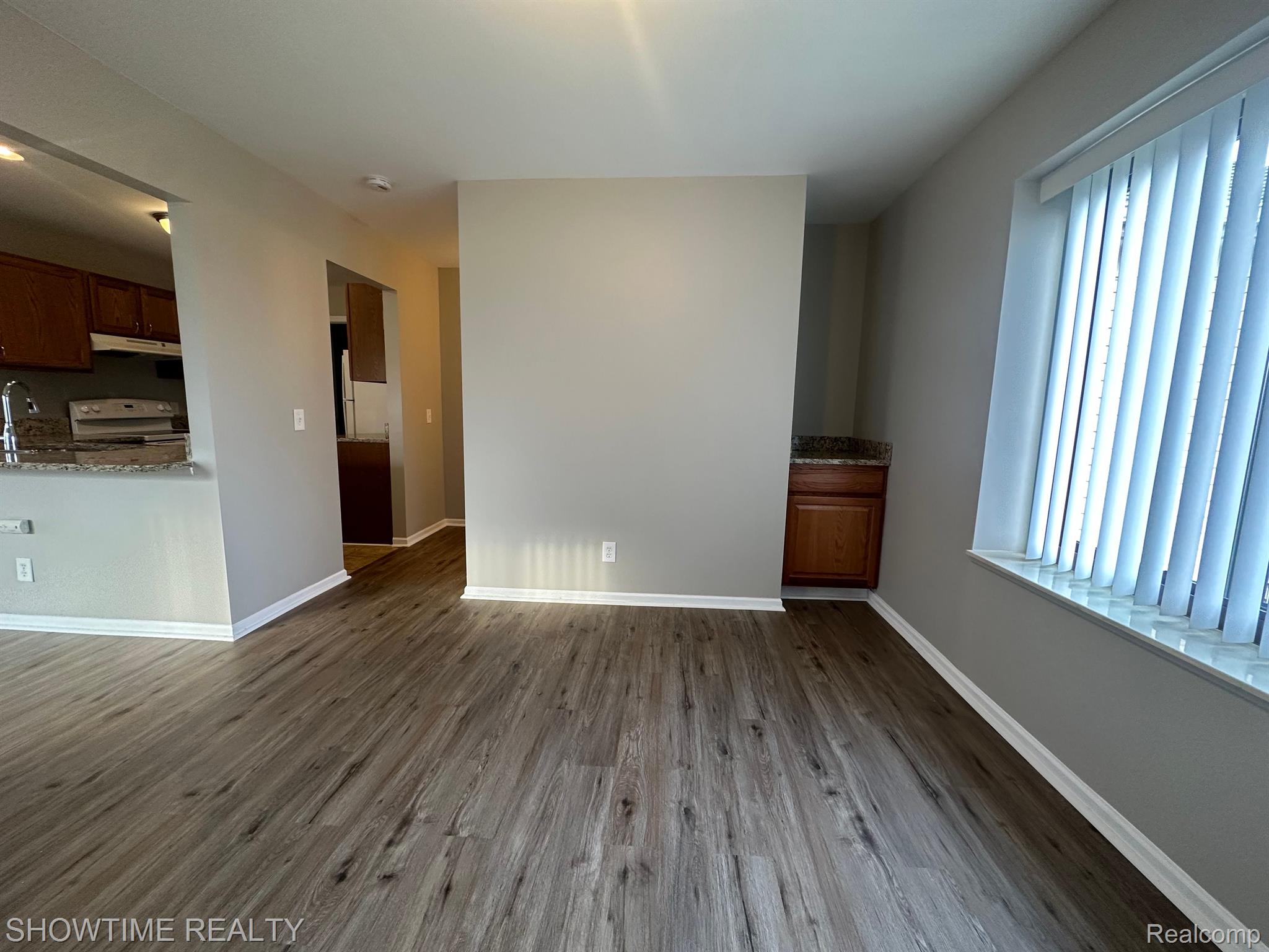 30671 HIDDEN PINES Lane