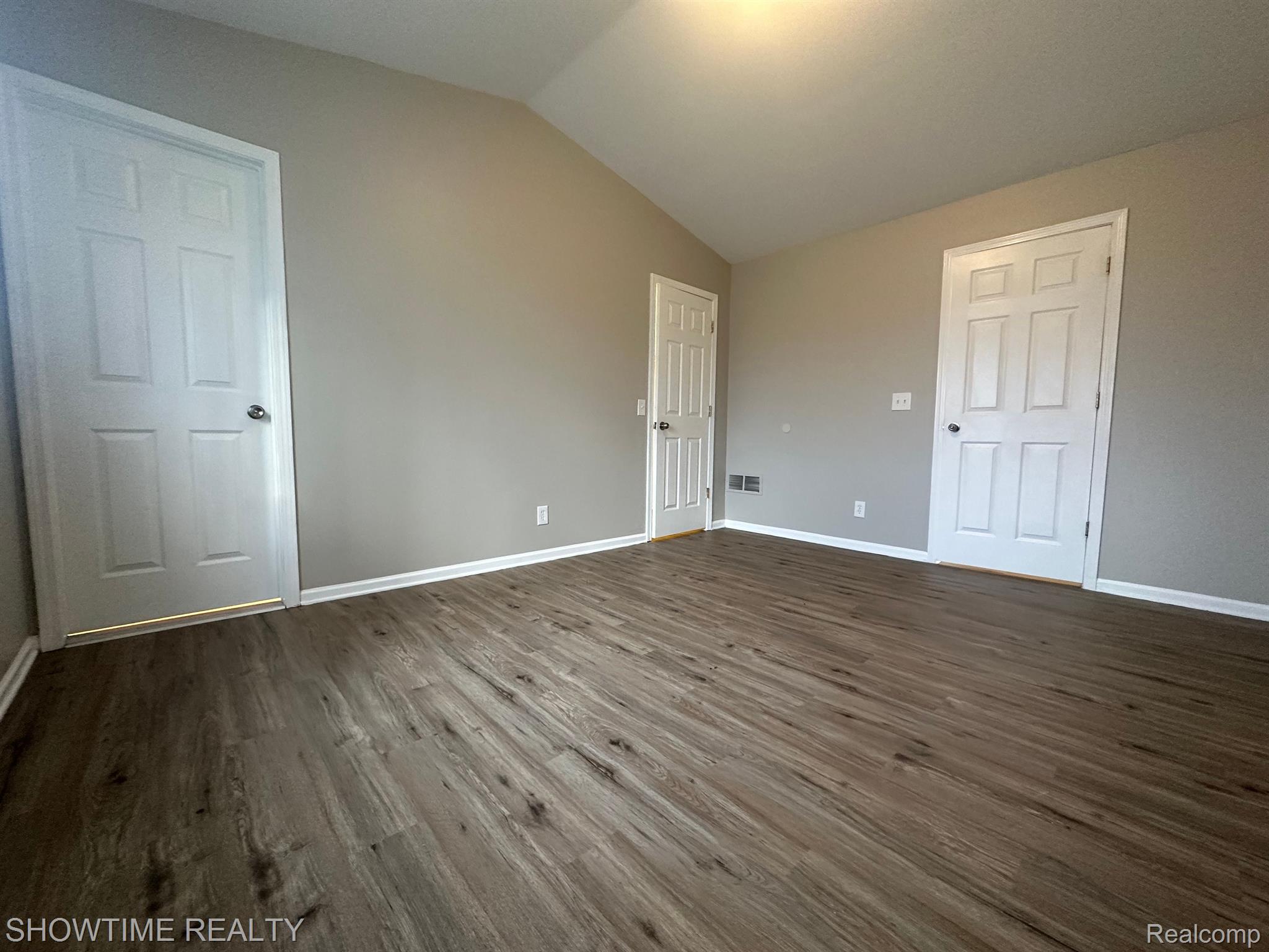 30671 HIDDEN PINES Lane