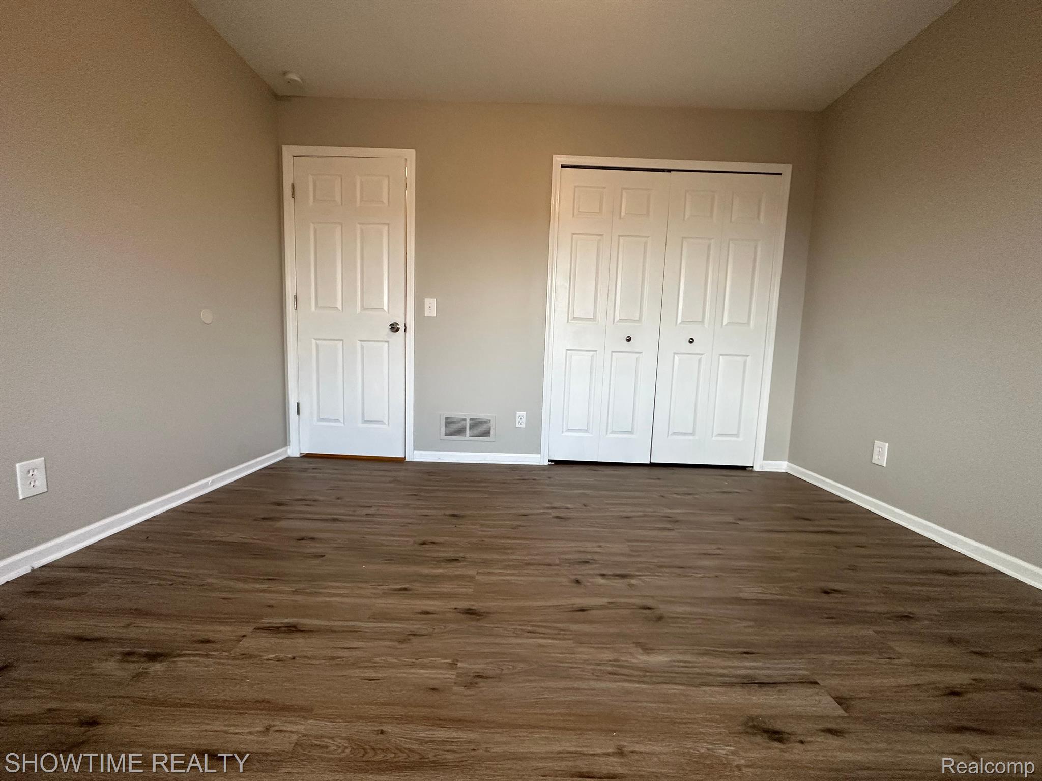 30671 HIDDEN PINES Lane