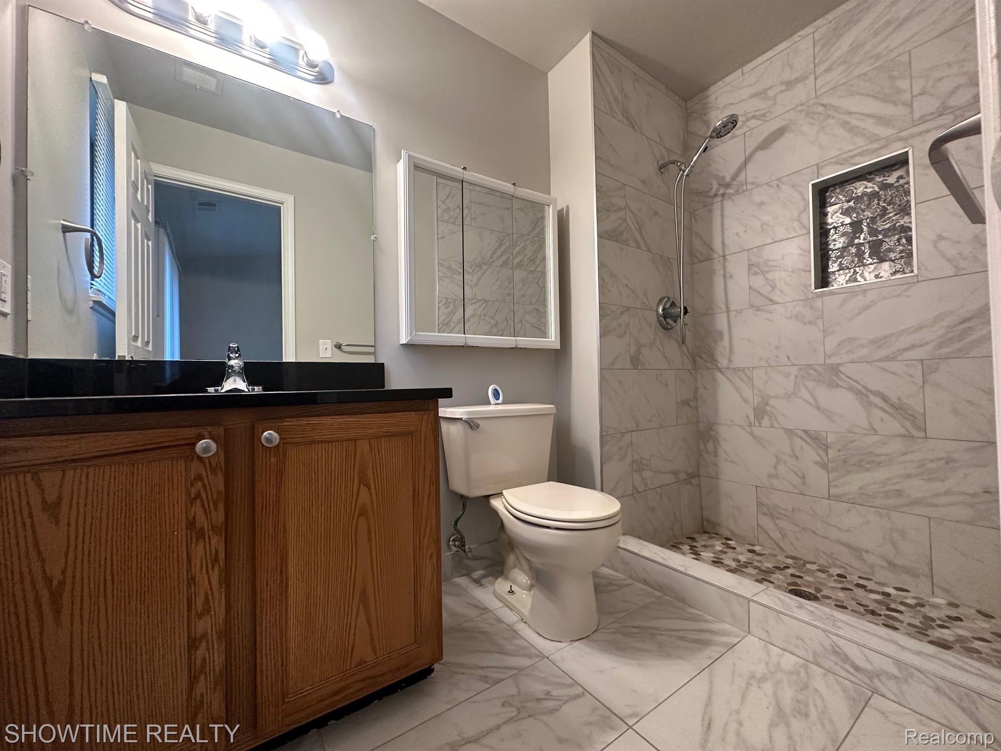 30671 HIDDEN PINES Lane