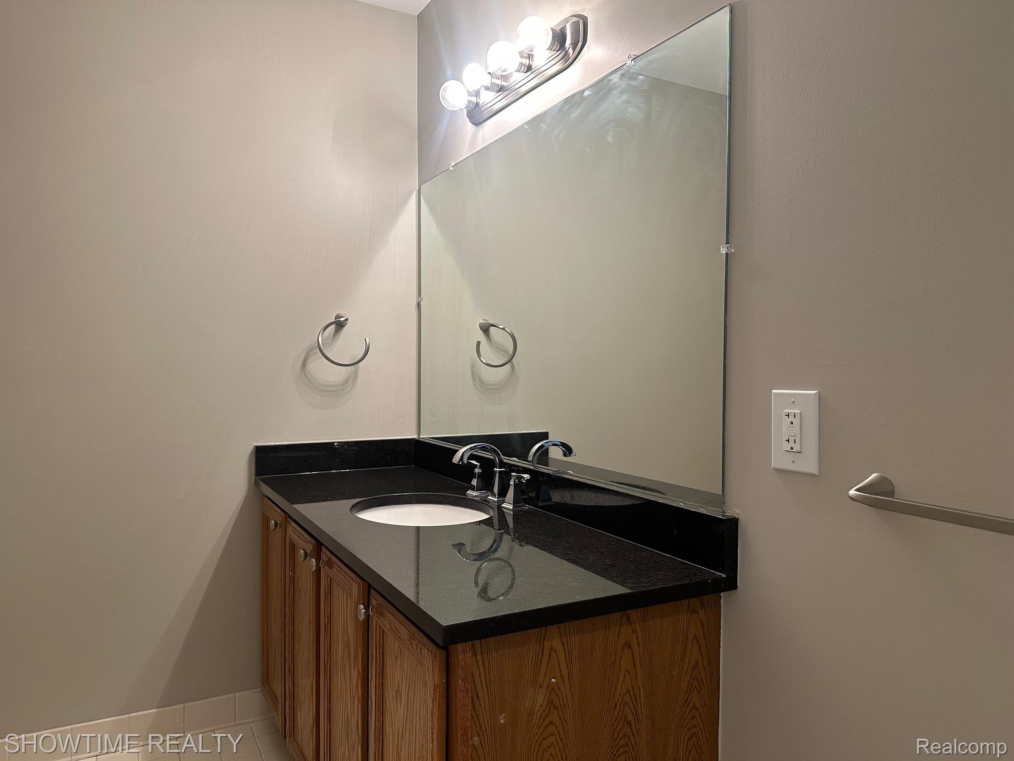 30671 HIDDEN PINES Lane