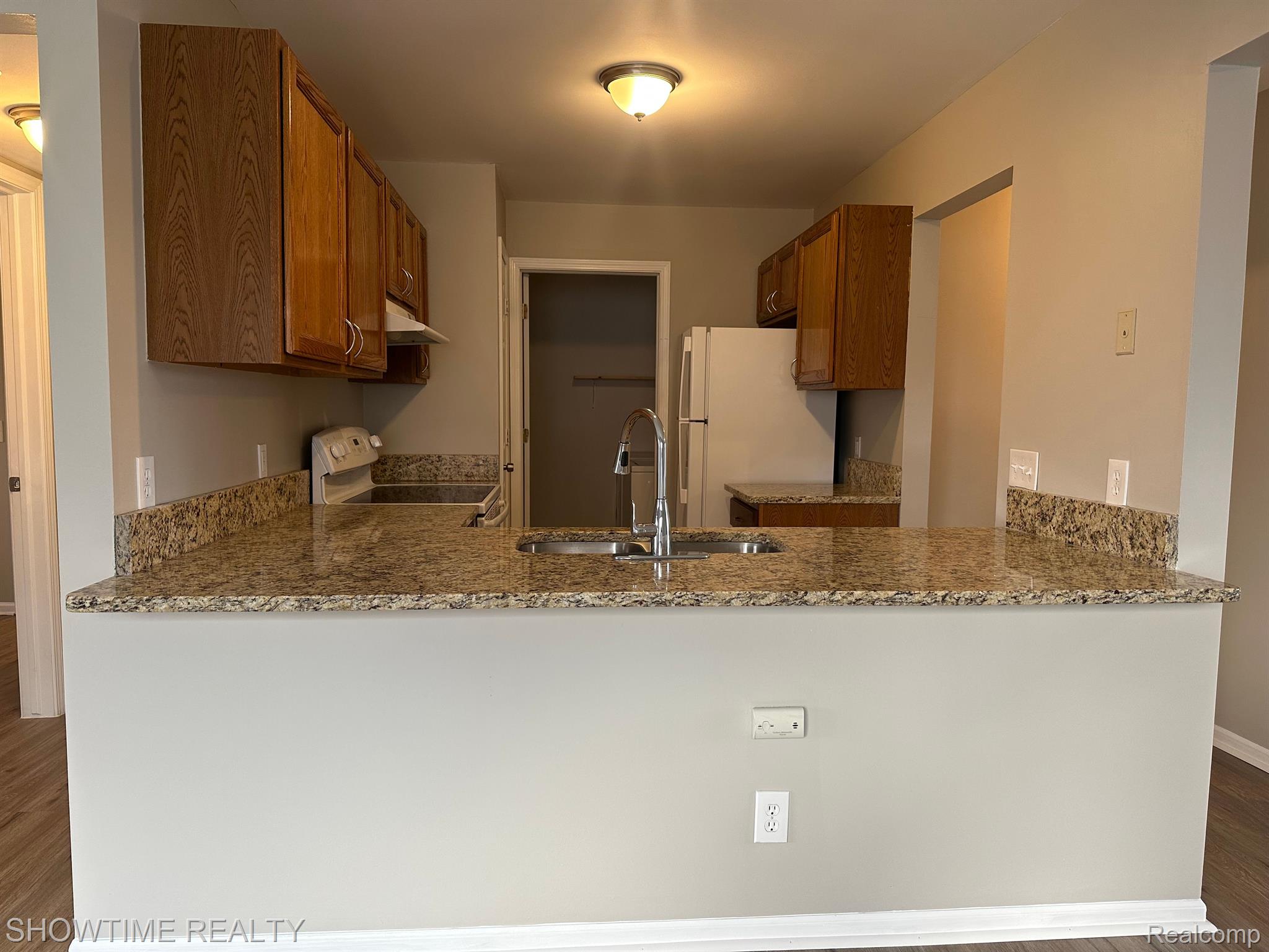 30671 HIDDEN PINES Lane