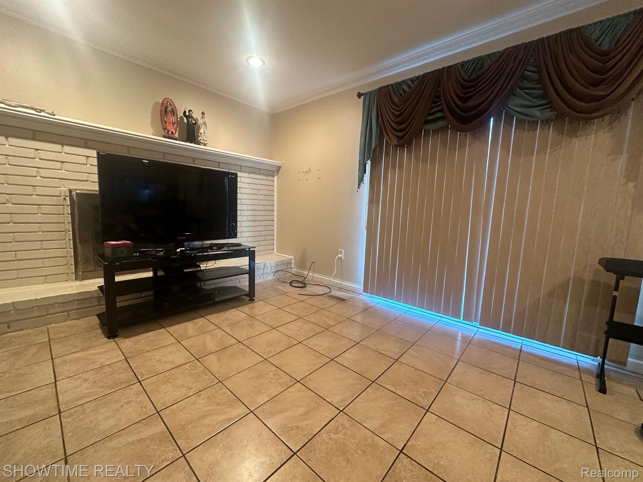 680 MANCHESTER Street