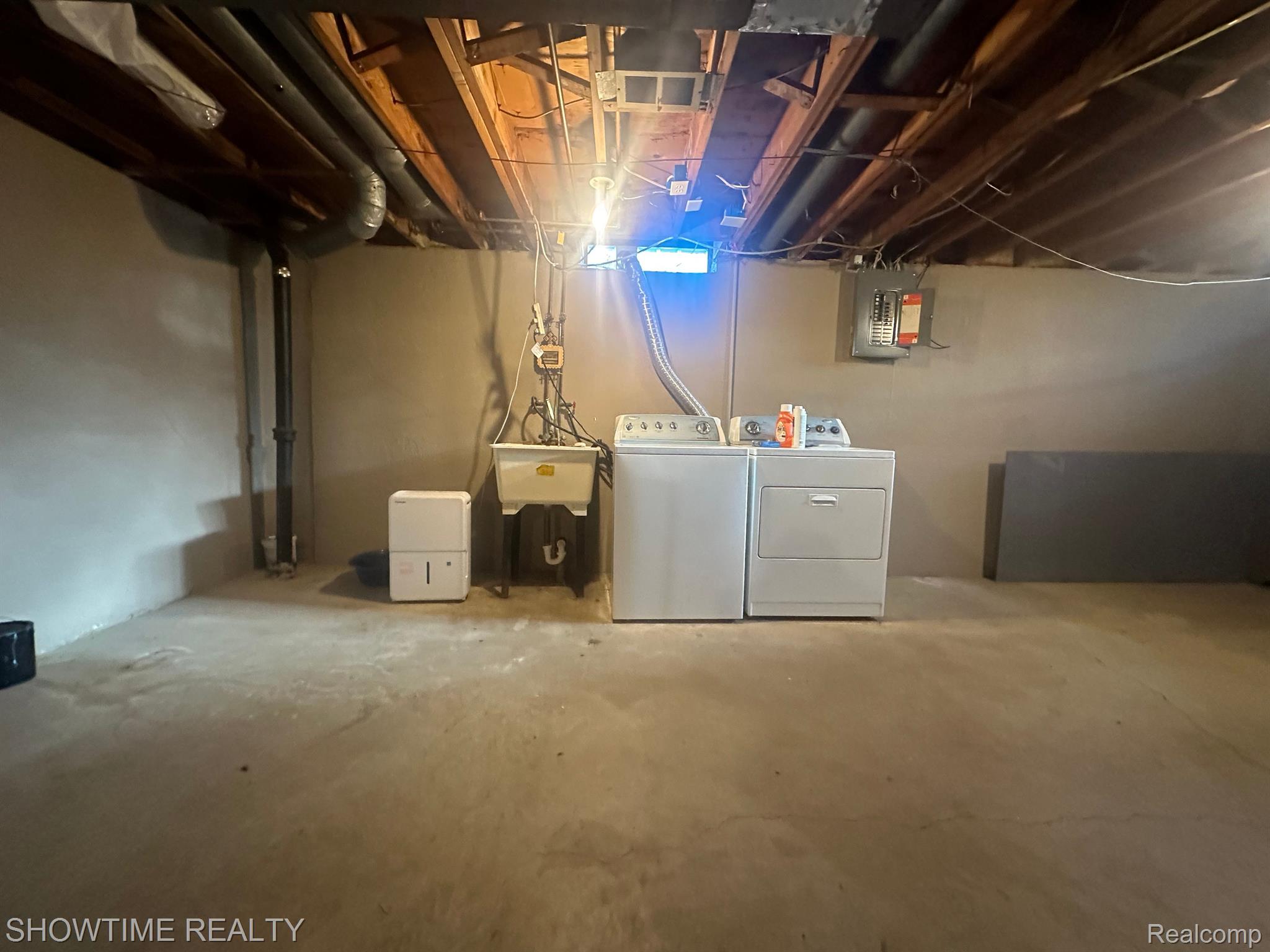 680 MANCHESTER Street