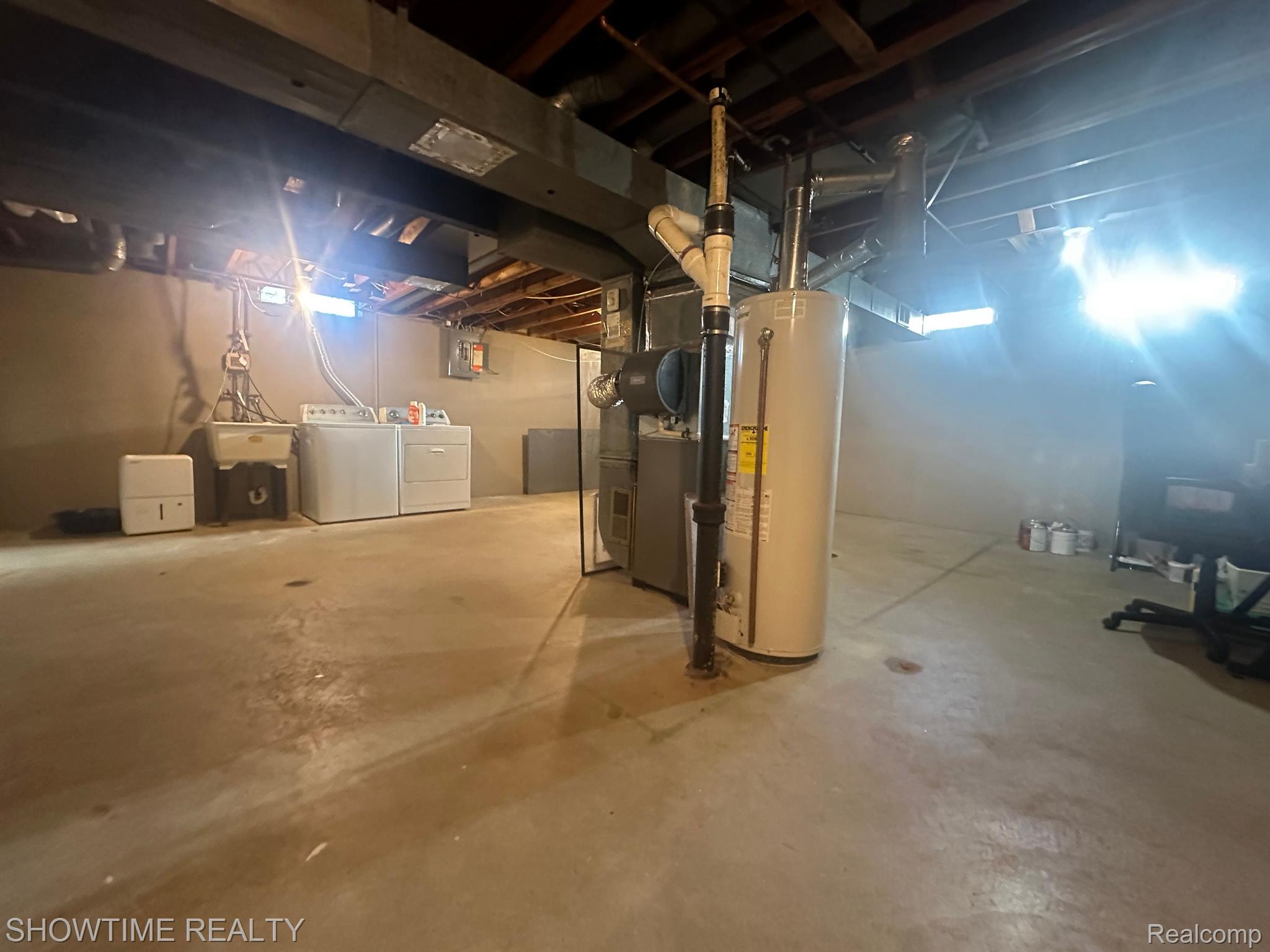 680 MANCHESTER Street