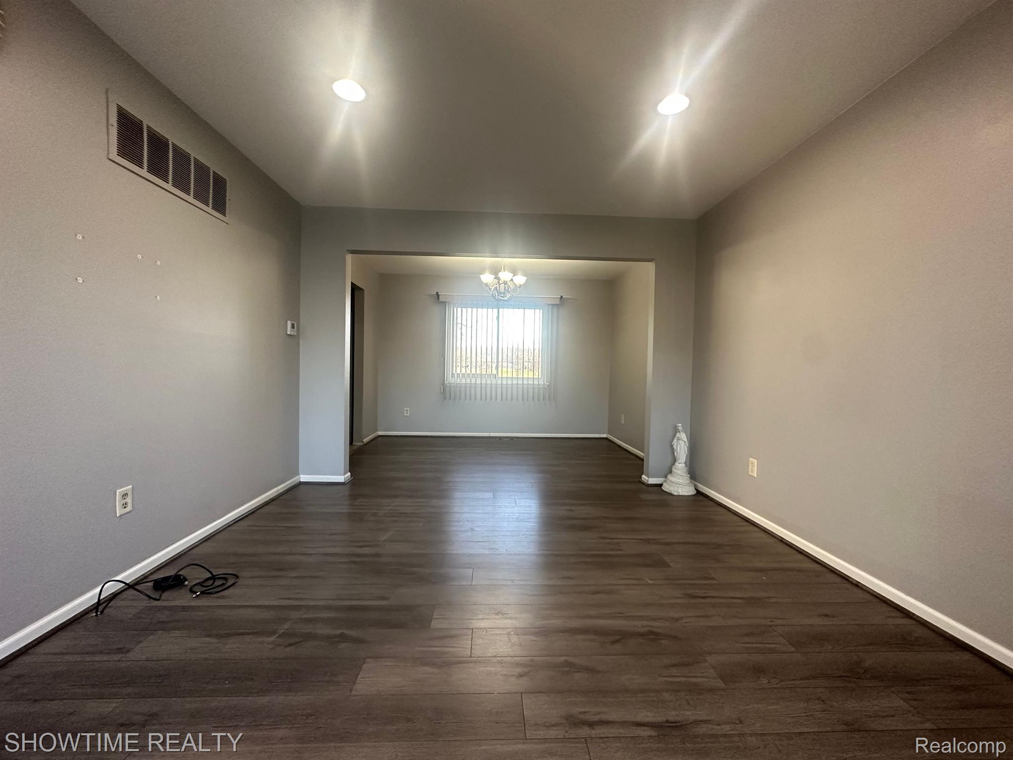 680 MANCHESTER Street