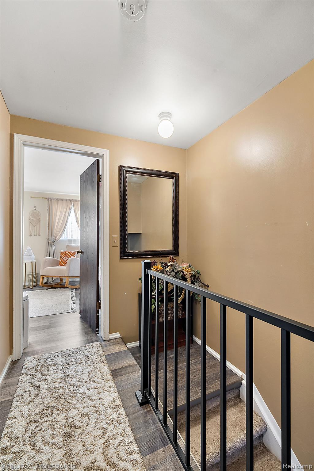 37054 W ARAGONA Drive