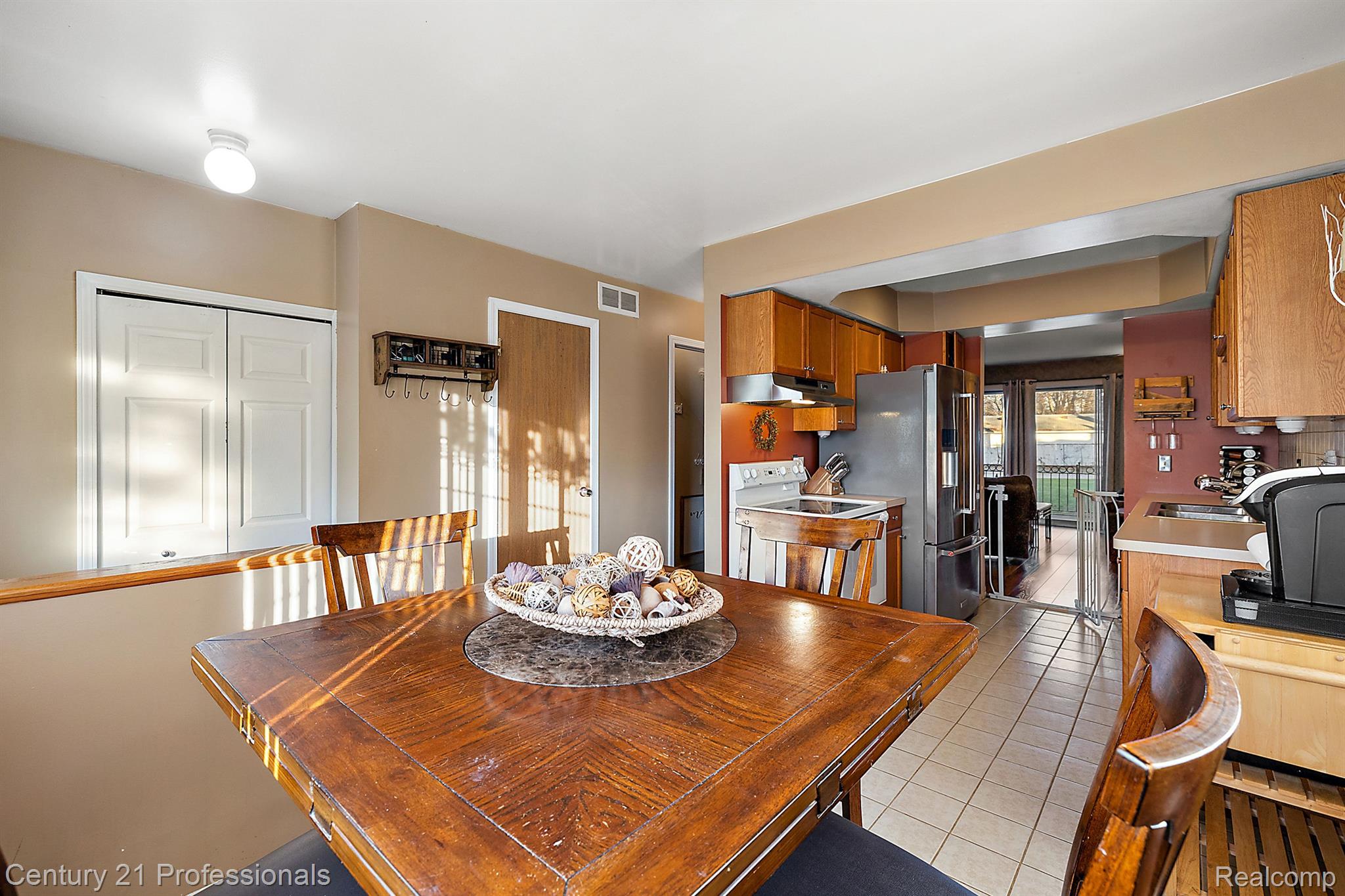 37054 W ARAGONA Drive