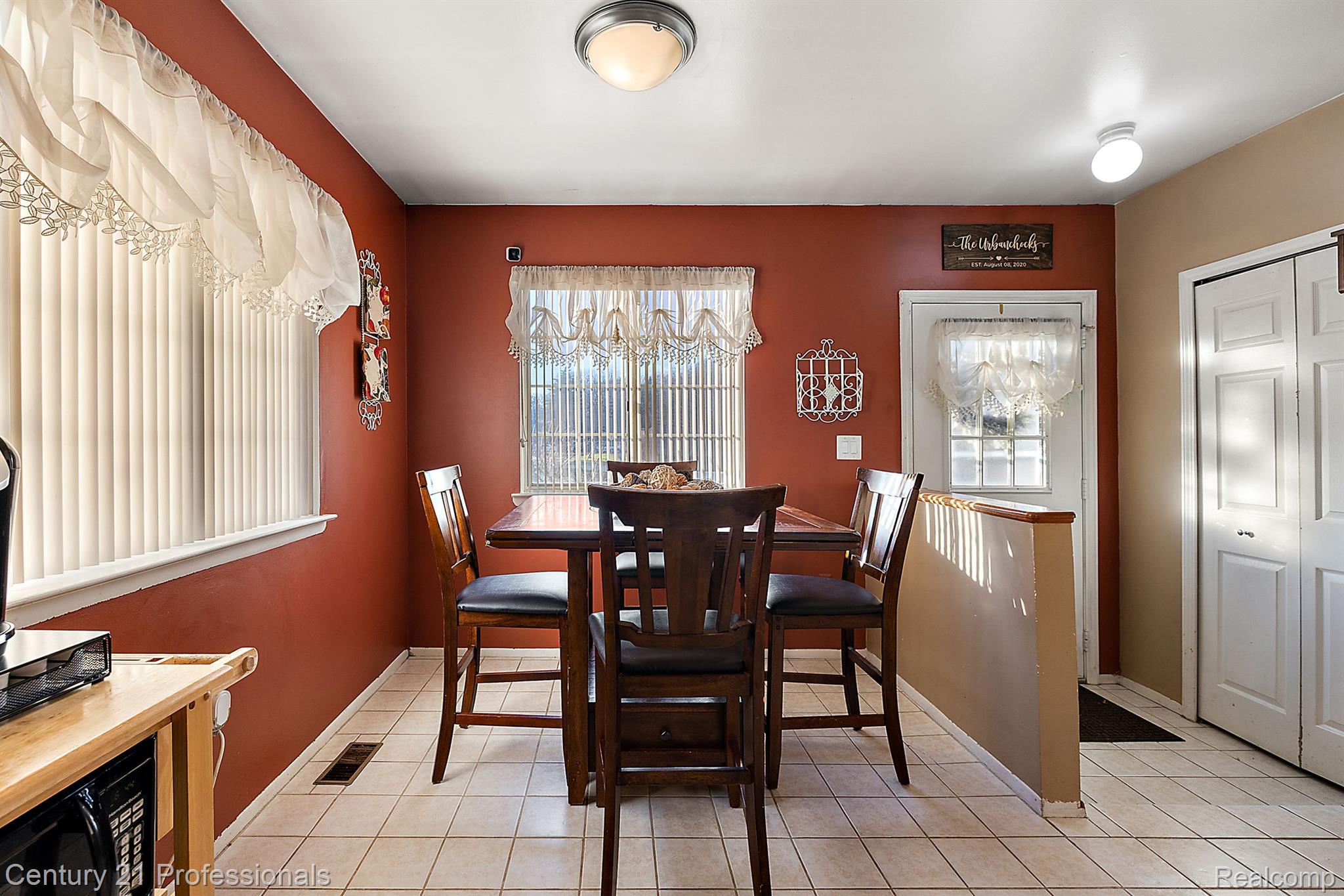 37054 W ARAGONA Drive