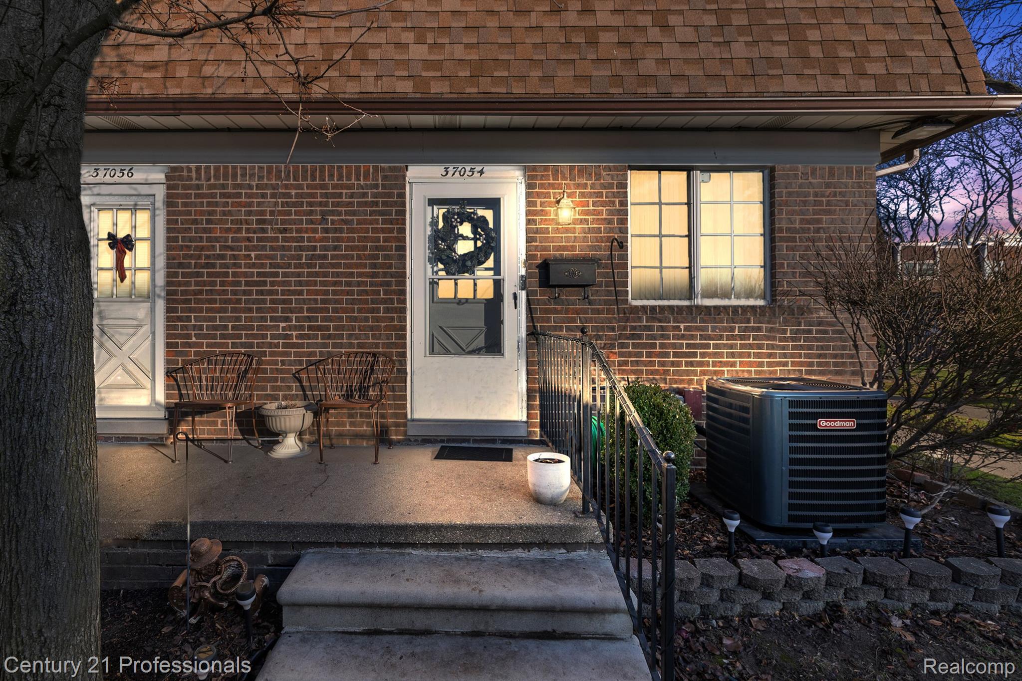 37054 W ARAGONA Drive